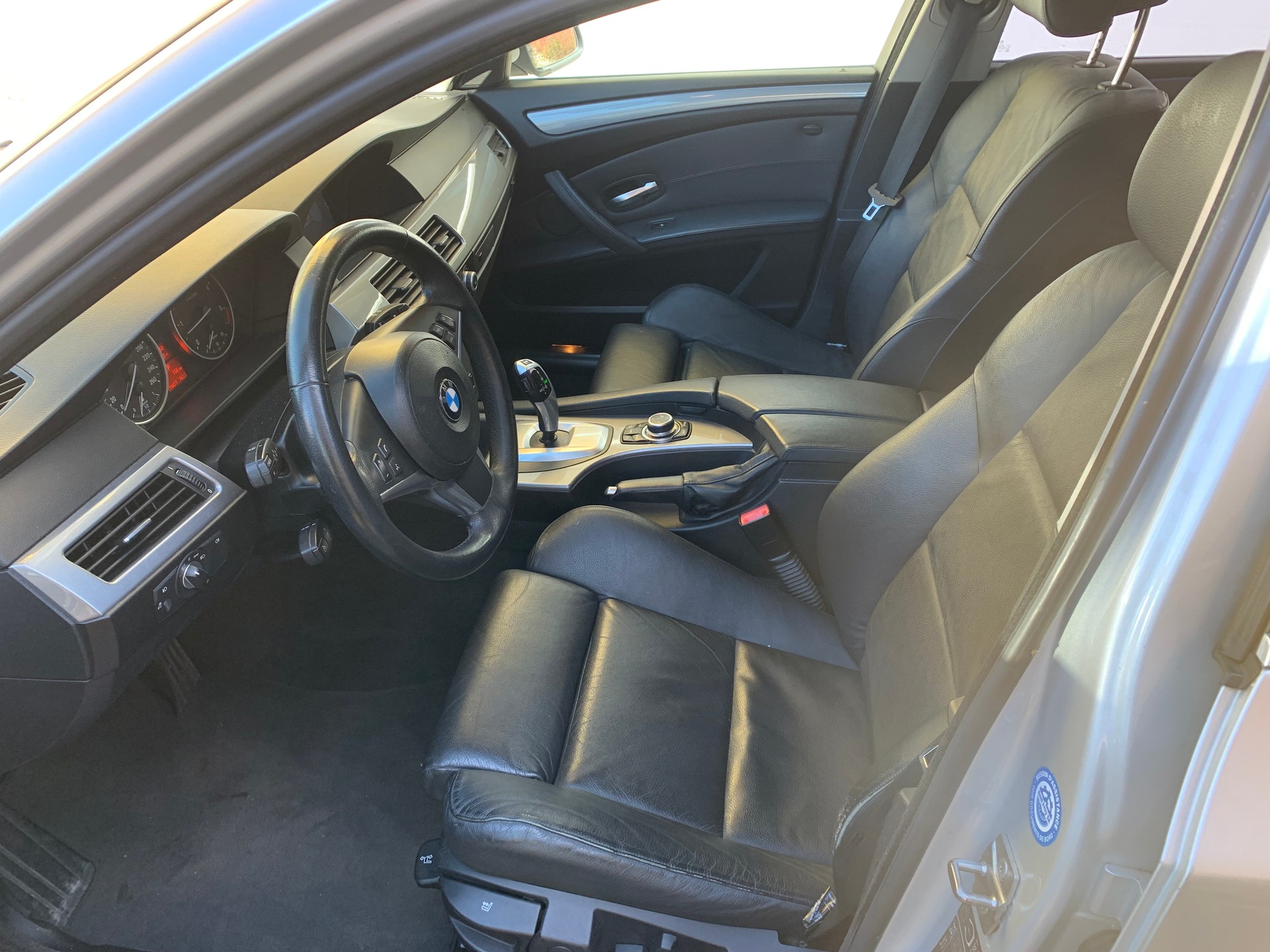 BMW 525d Touring Steptronic-image-9