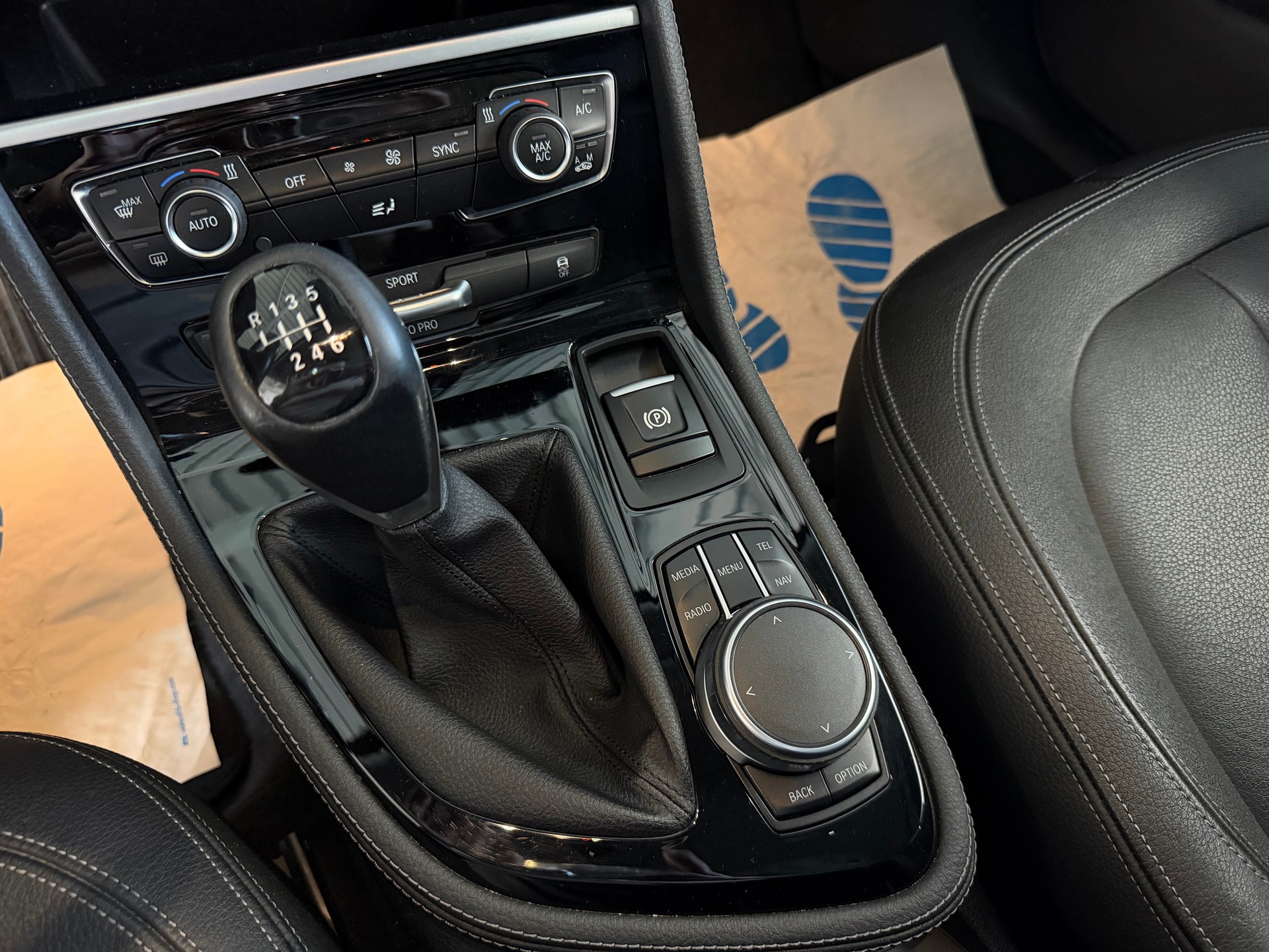BMW 220d Gran Tourer Luxury Line | MFK 03.2024 | 7-Plätzer-image-15