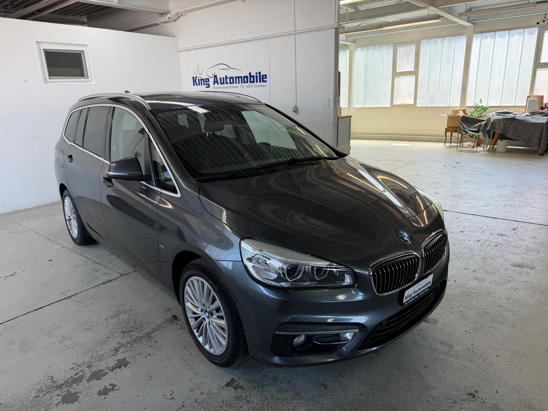 BMW 220d Gran Tourer Luxury Line | MFK 03.2024 | 7-Plätzer-image-3
