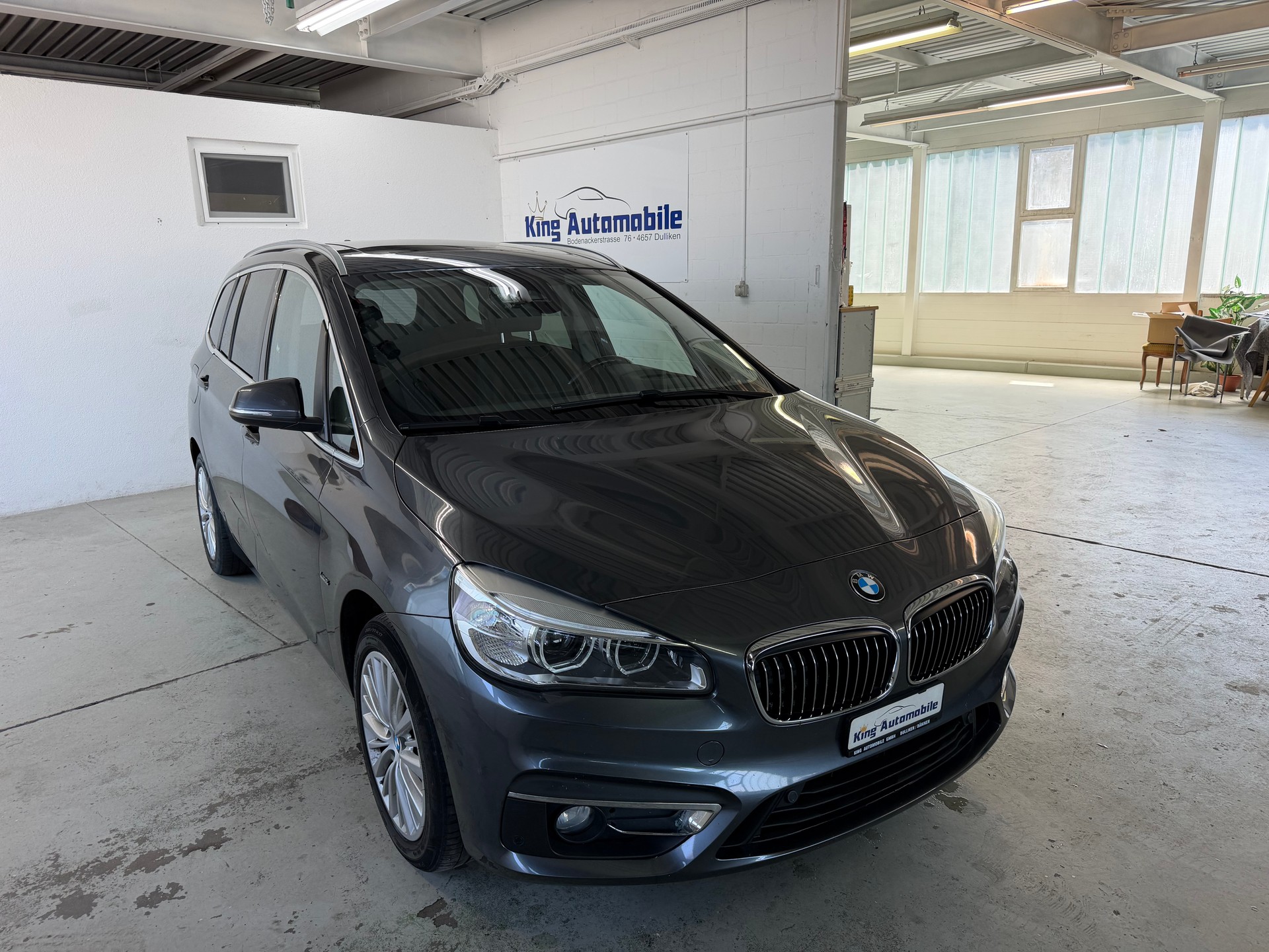 BMW 220d Gran Tourer Luxury Line | MFK 03.2024 | 7-Plätzer-image-0