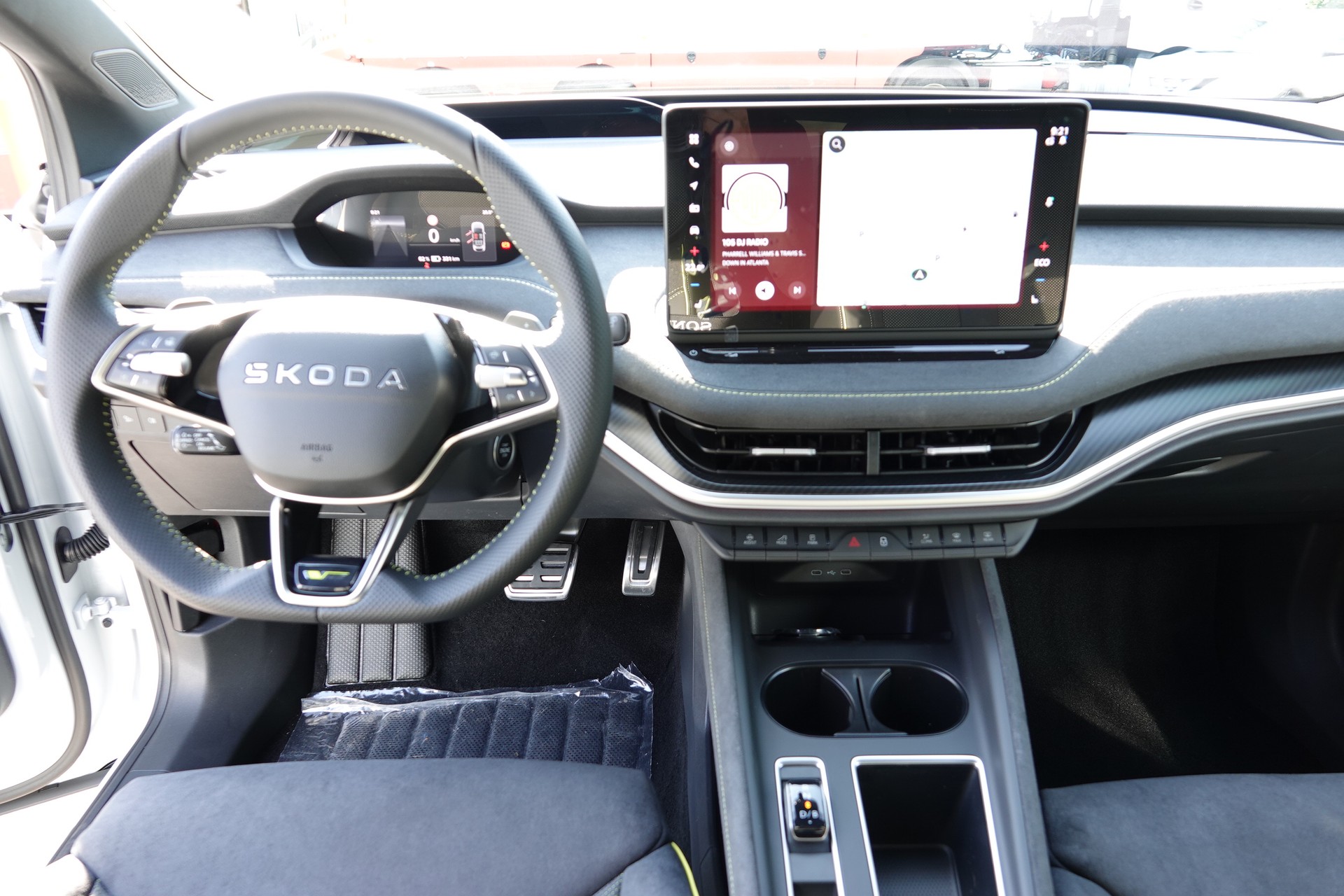 SKODA Elroq RS 4x4-image-9