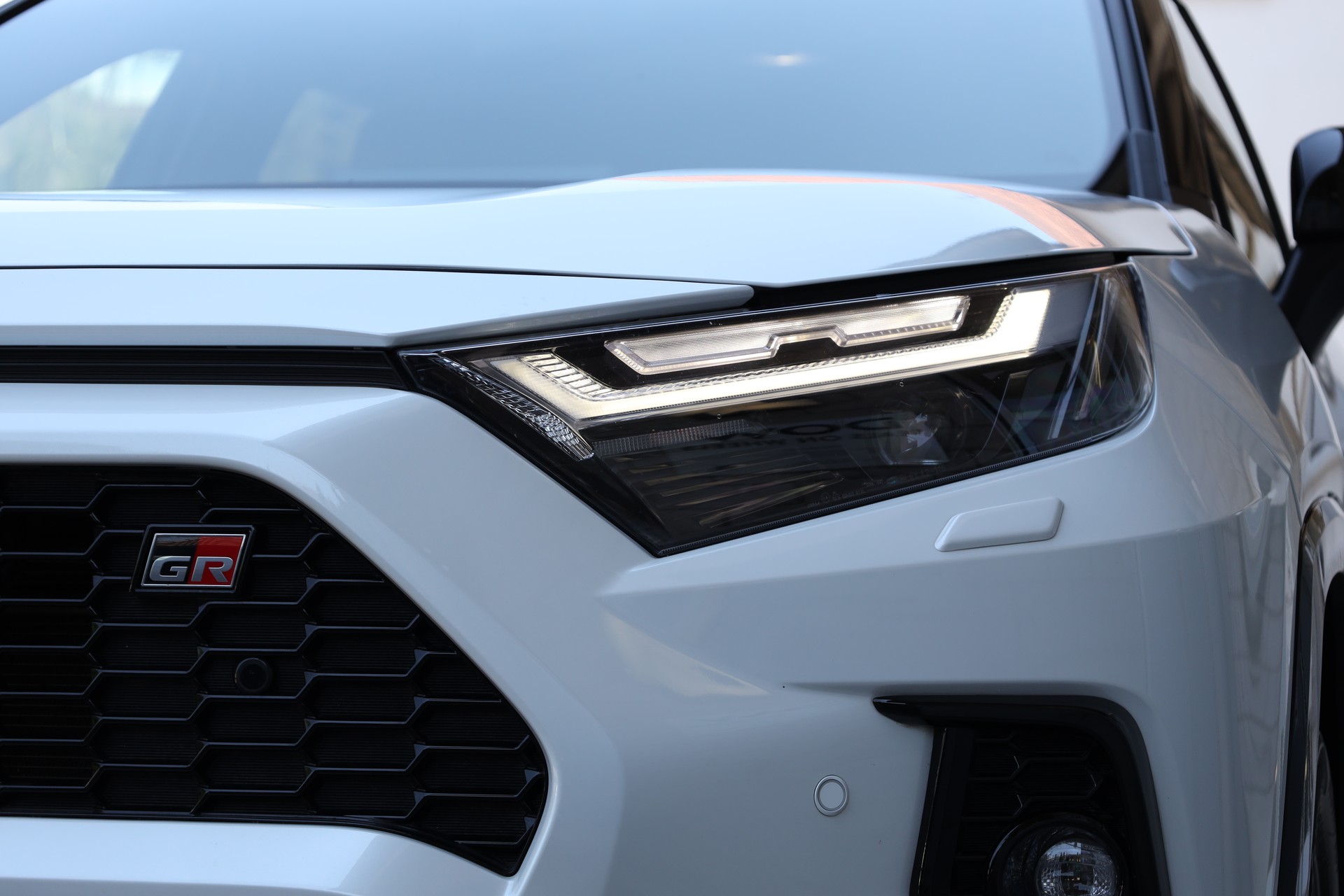 TOYOTA RAV-4 2.5 HEV GR Sport e-CVT 4WD-image-21