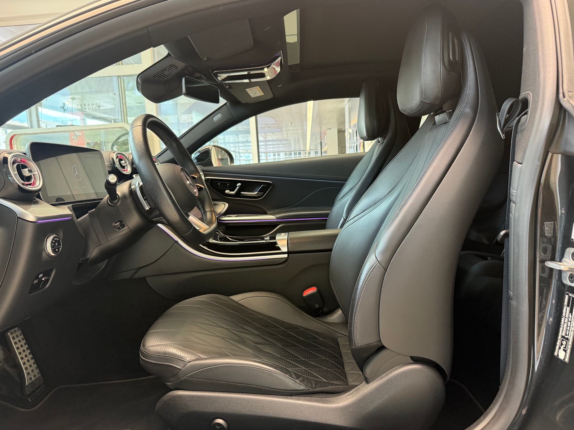 MERCEDES-BENZ CLE 300 Coupé 4Matic 9G-Tronic-image-9