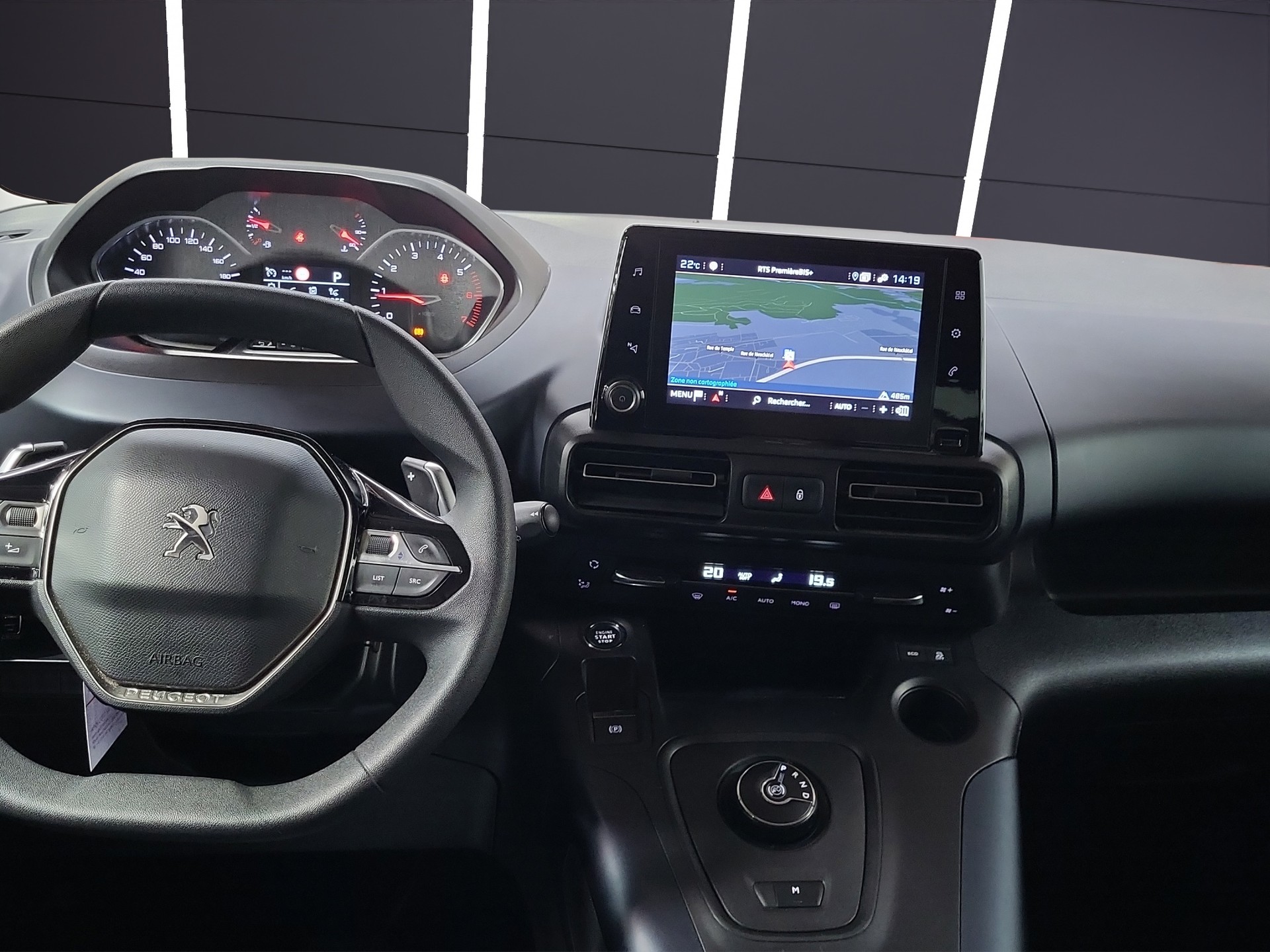 PEUGEOT Rifter 1.5 BlueHDi Allure-image-6