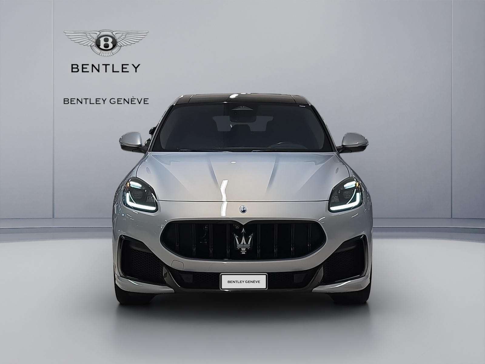 MASERATI Grecale 3.0 Trofeo Automatica-image-1