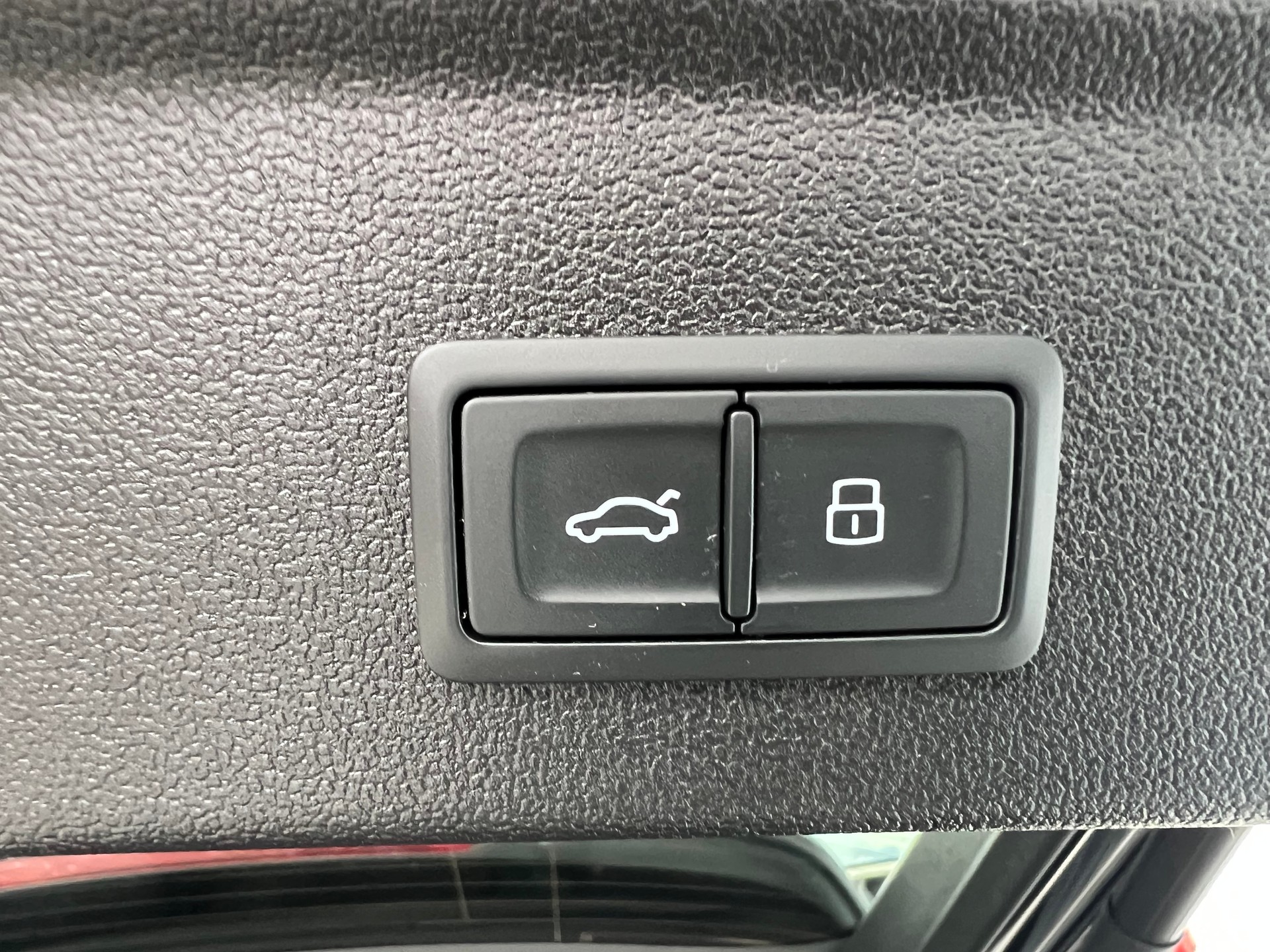 AUDI A3 Sportback 40 TFSI e S line S-tronic *Navi * Teilleder Rückfahrtkamera * Head -up Display * Assistenzpaket *frisch ab MFK *-image-9