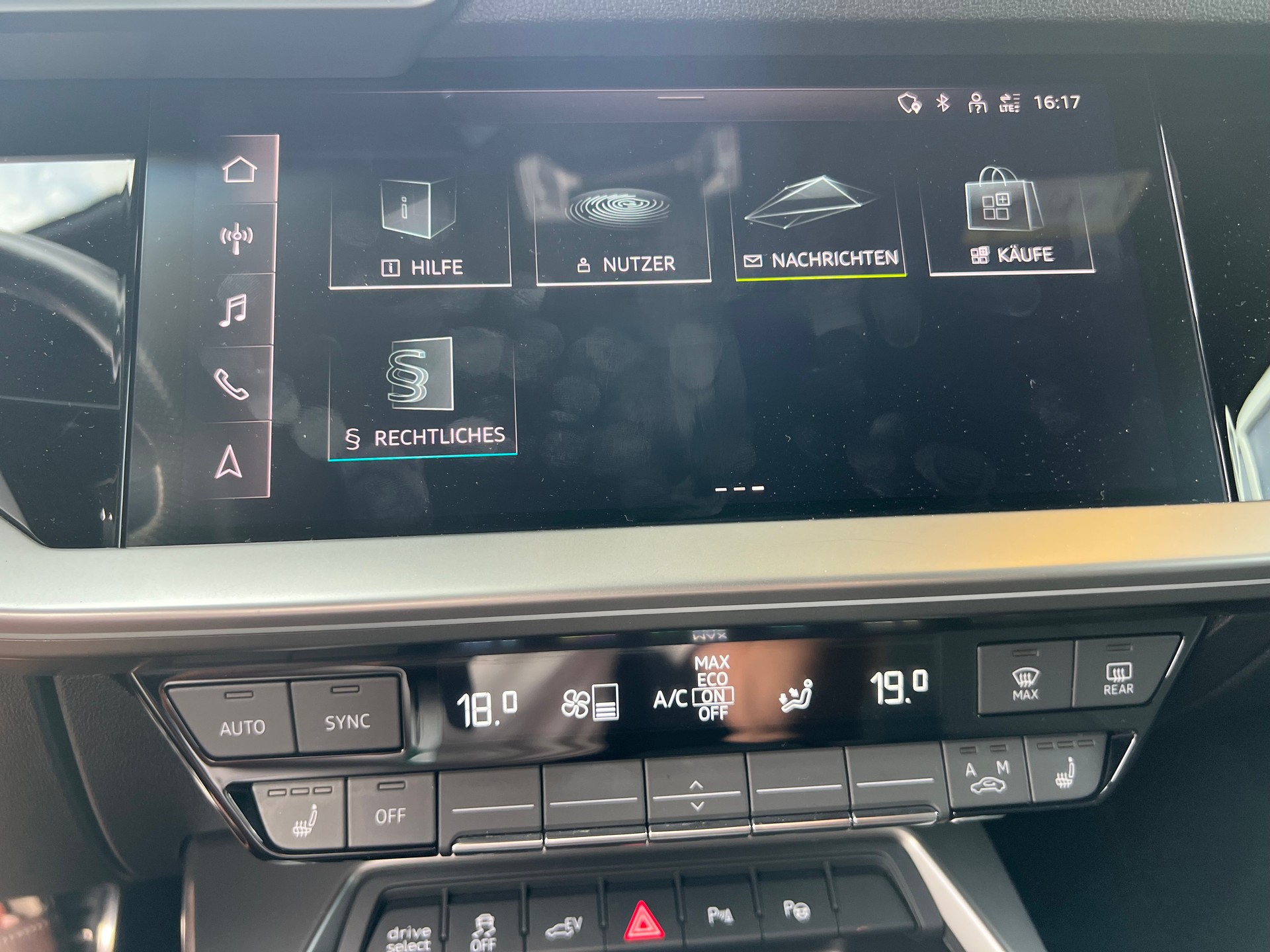 AUDI A3 Sportback 40 TFSI e S line S-tronic *Navi * Teilleder Rückfahrtkamera * Head -up Display * Assistenzpaket *frisch ab MFK *-image-19