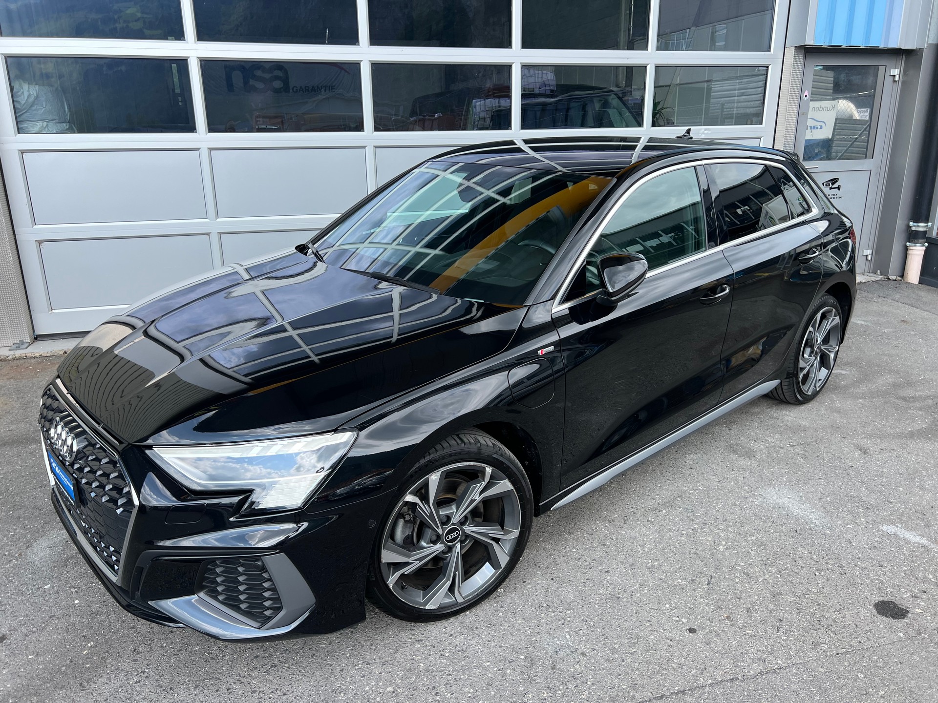 AUDI A3 Sportback 40 TFSI e S line S-tronic *Navi * Teilleder Rückfahrtkamera * Head -up Display * Assistenzpaket *frisch ab MFK *-image-5