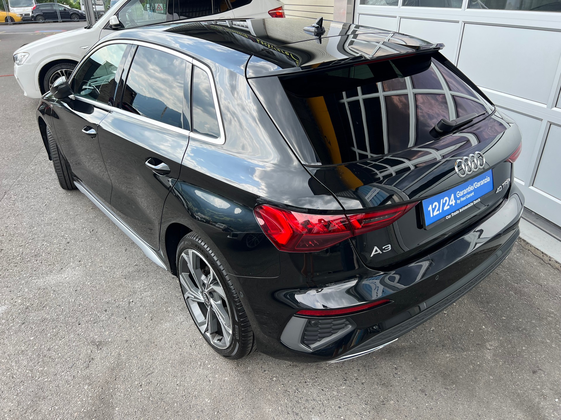 AUDI A3 Sportback 40 TFSI e S line S-tronic *Navi * Teilleder Rückfahrtkamera * Head -up Display * Assistenzpaket *frisch ab MFK *-image-2