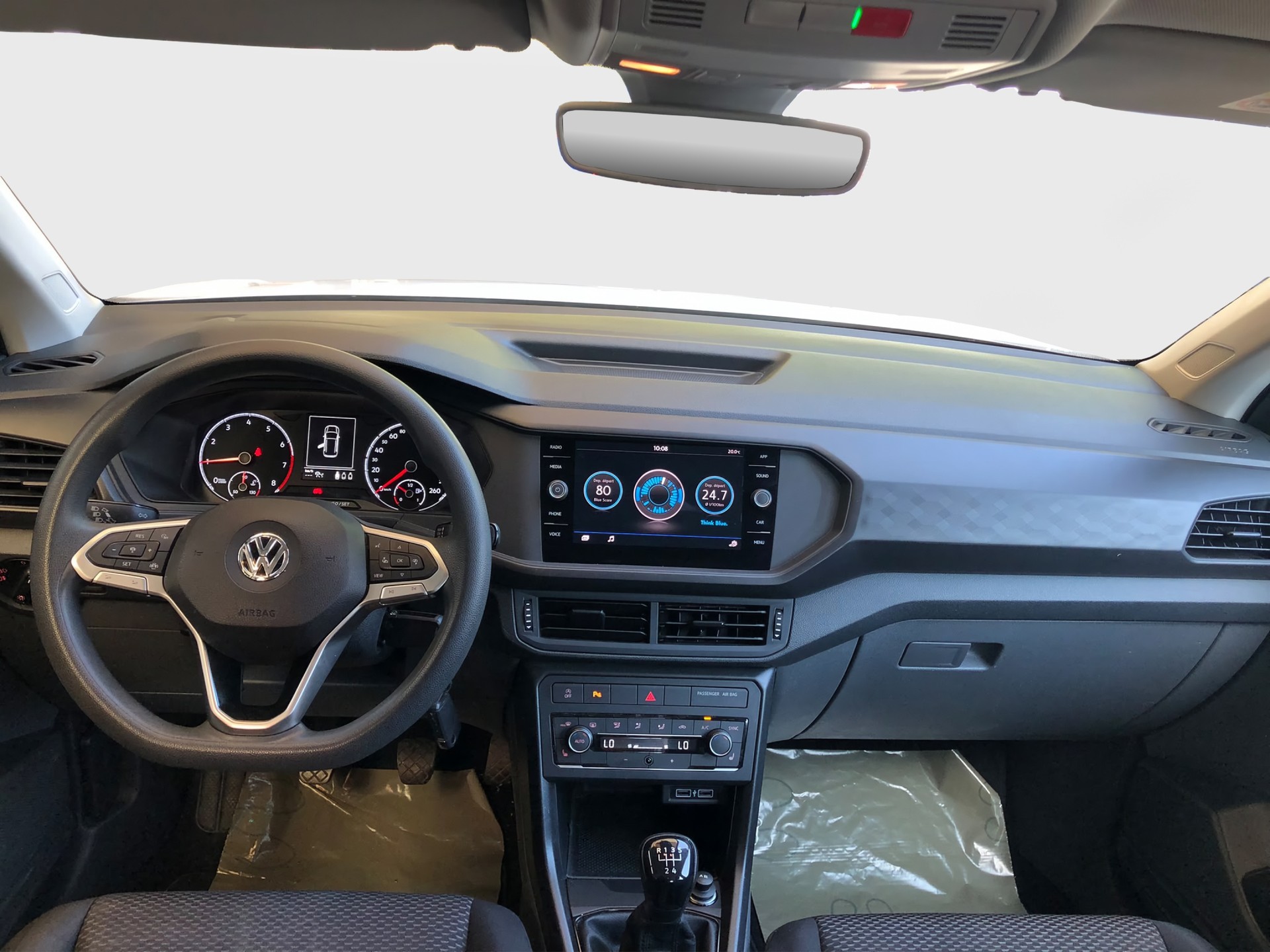 VW T-Cross 1.0 TSI-image-2