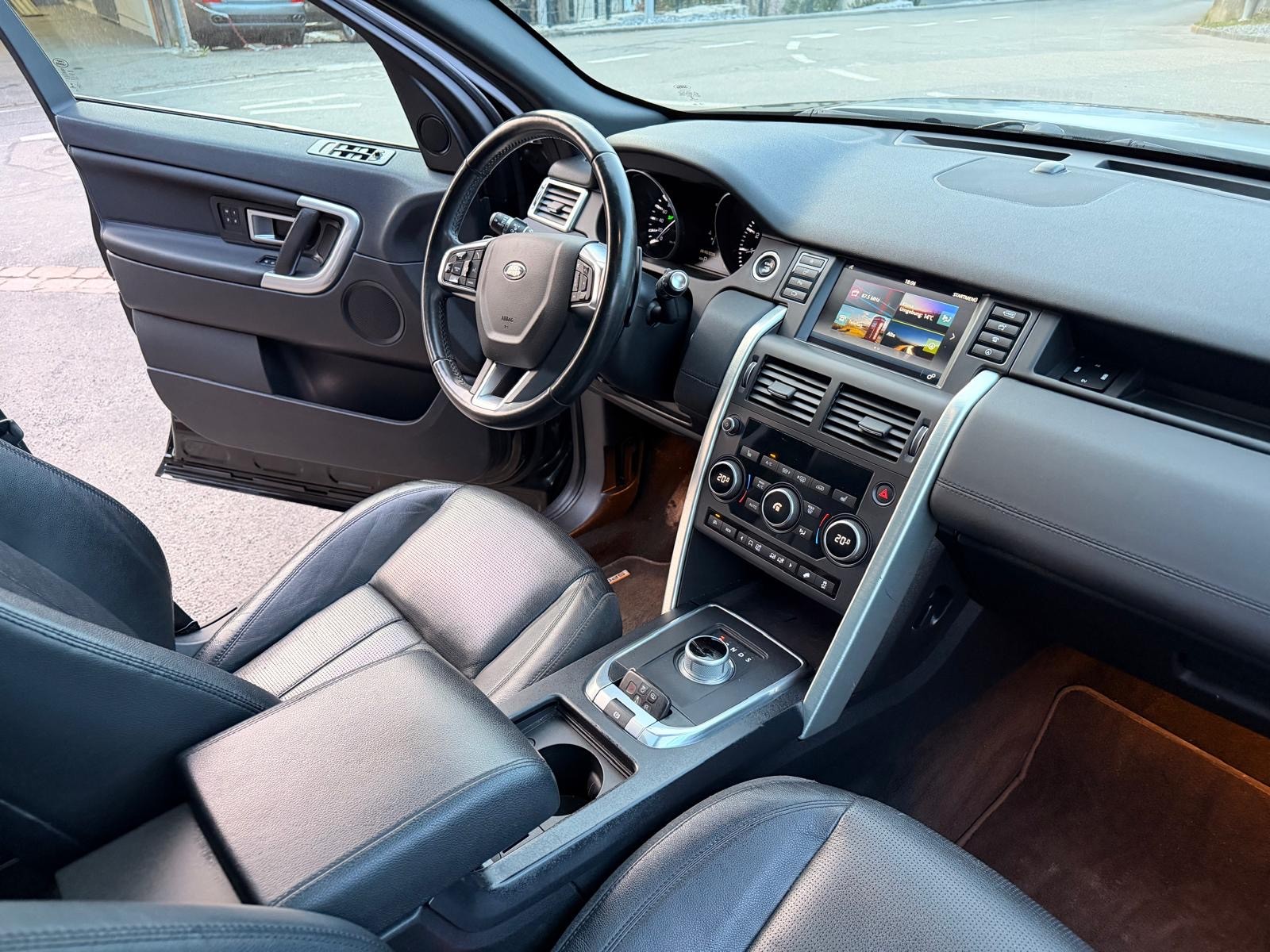 LAND ROVER Discovery Sport 2.0 Si4 HSE AT9-image-13