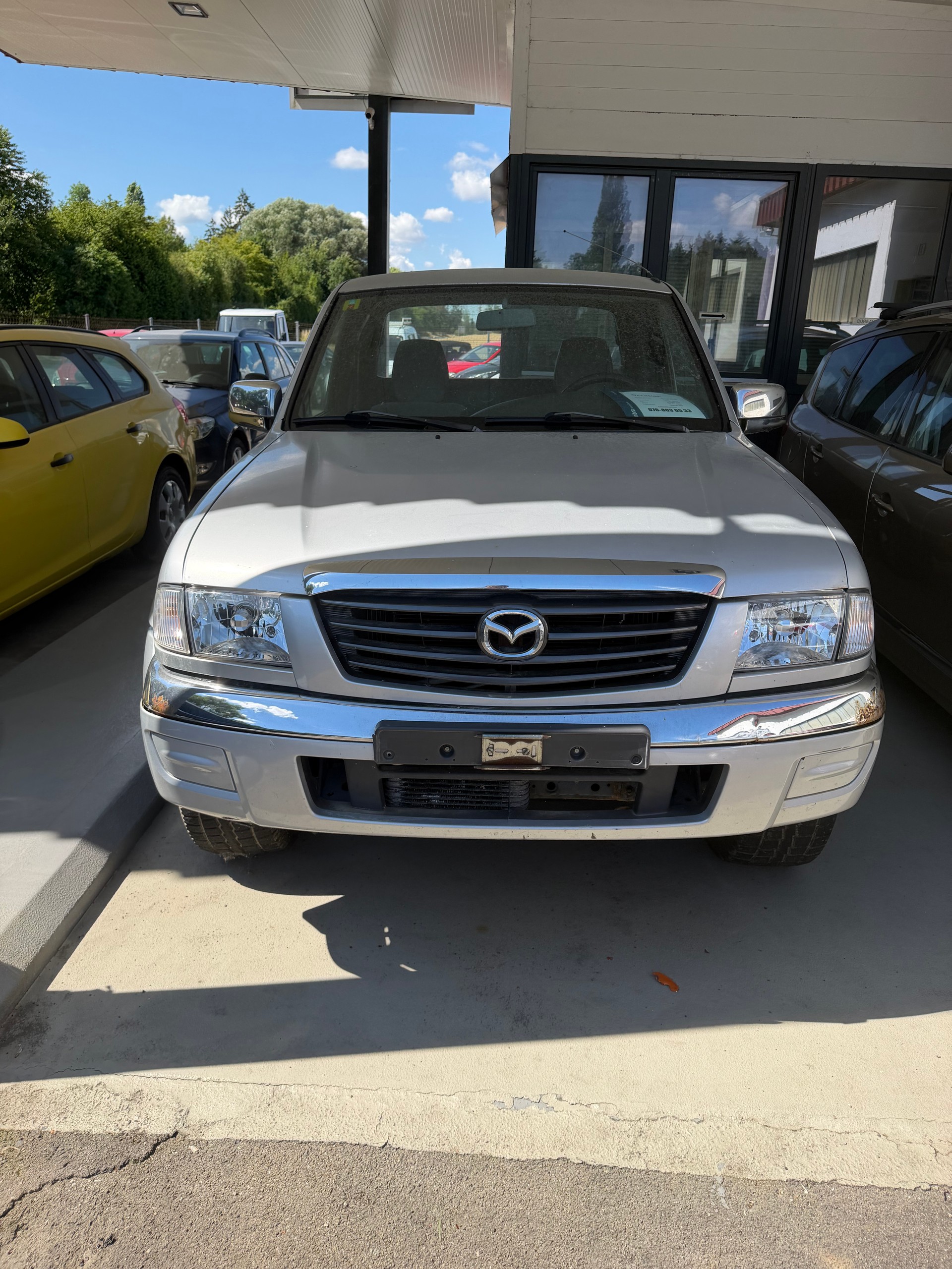 MAZDA B 2500TD 4x4 Strech Cab.Hurricane