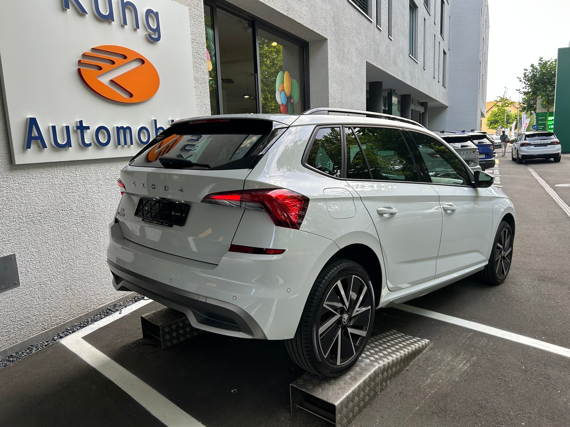 SKODA Kamiq 1.0 TSI Style DSG-image-2