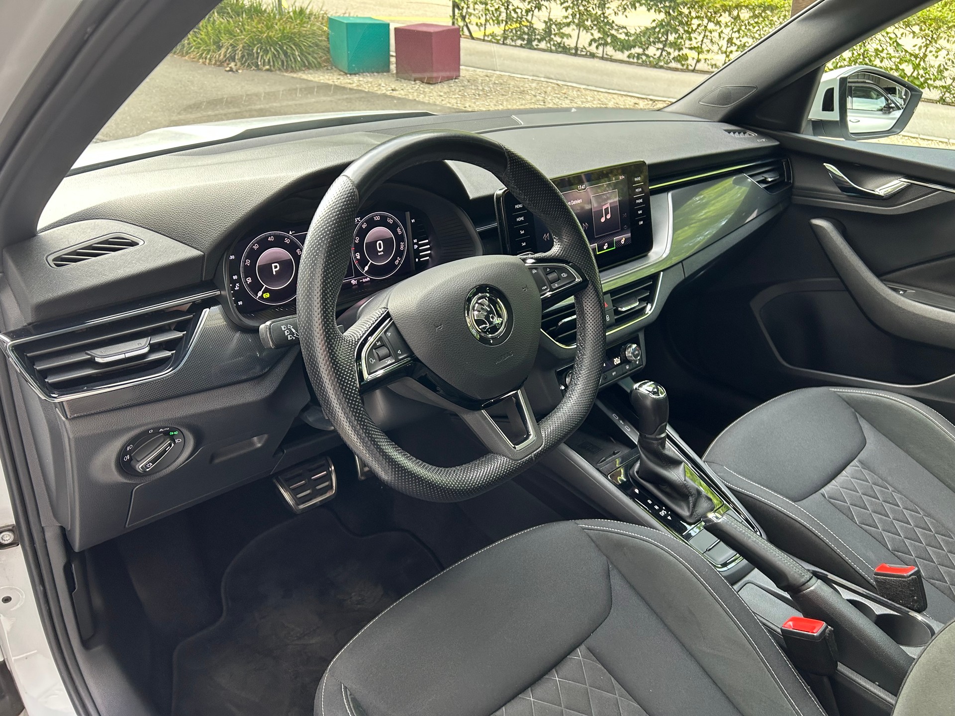 SKODA Kamiq 1.0 TSI Style DSG-image-10