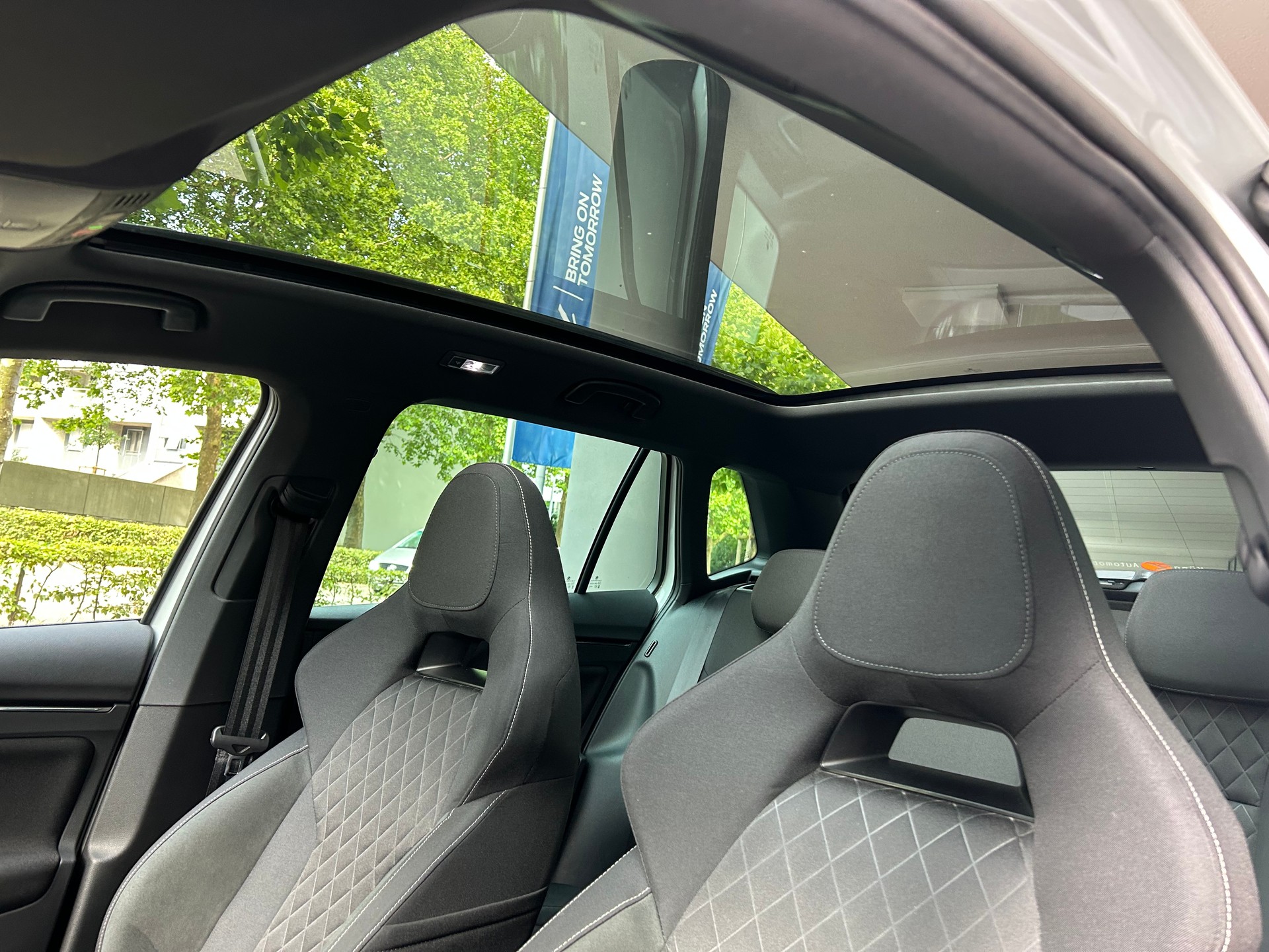 SKODA Kamiq 1.0 TSI Style DSG-image-9