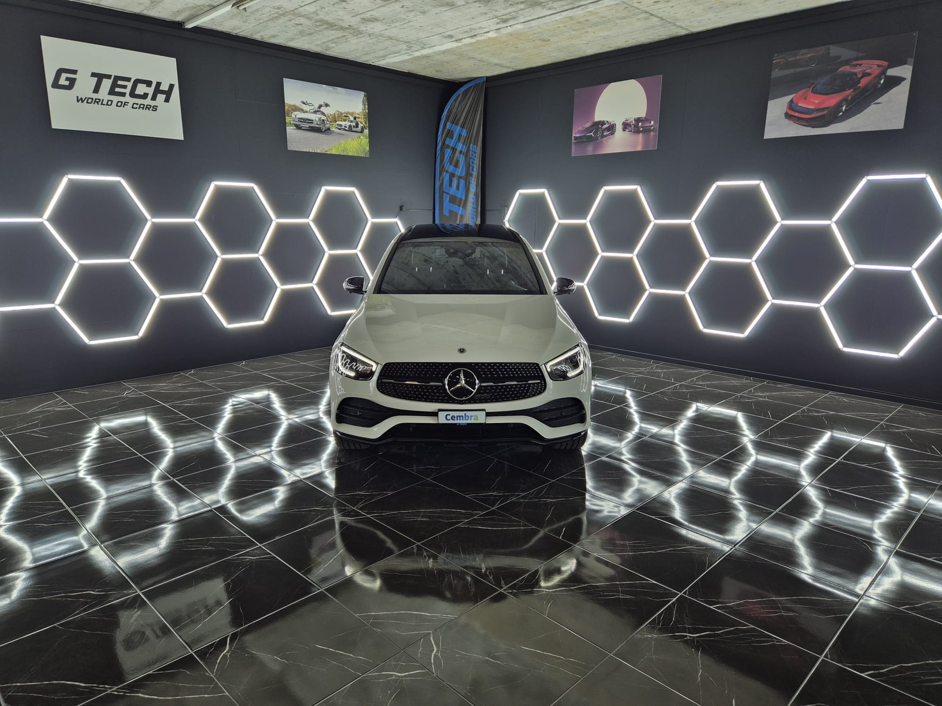 MERCEDES-BENZ GLC 300 d AMG Line 4Matic 9G-Tronic-image-5