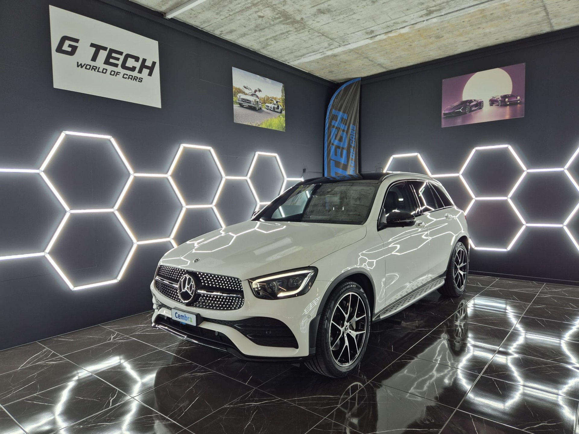 MERCEDES-BENZ GLC 300 d AMG Line 4Matic 9G-Tronic-image-2