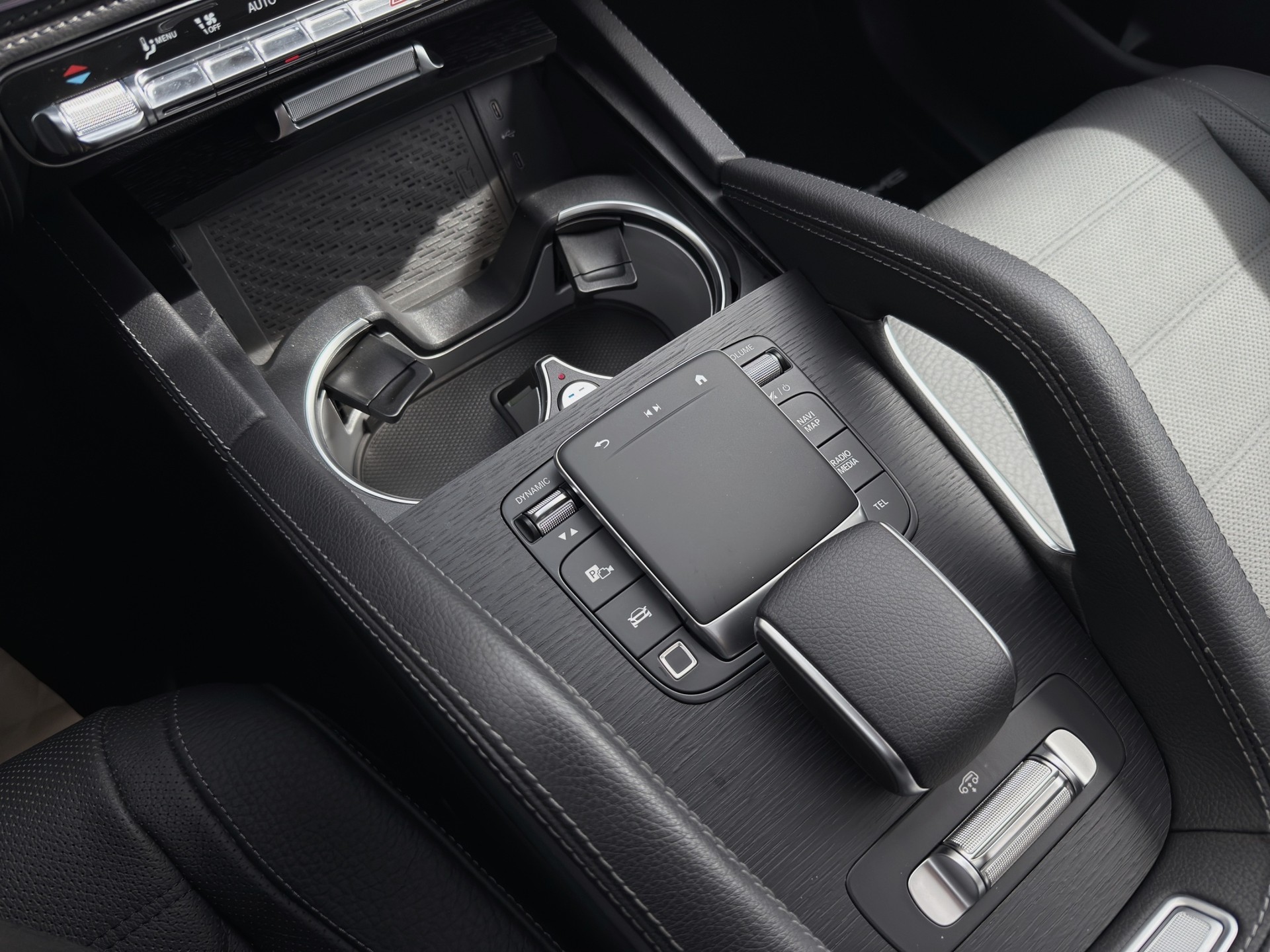 MERCEDES-BENZ GLE 450 d 4Matic 9G-Tronic-image-16