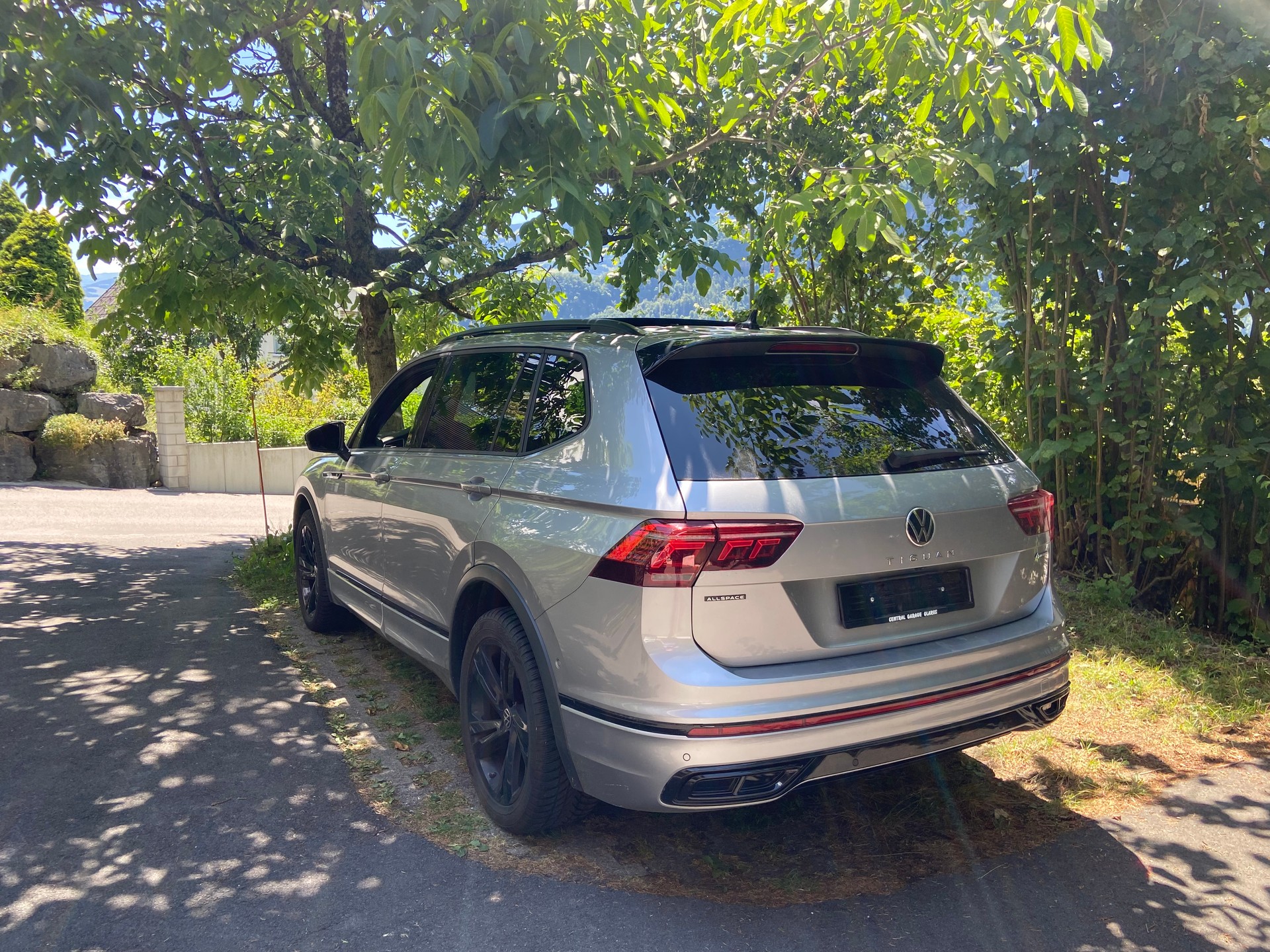 VW Tiguan Allspace R-Line 2.0.lt TDI 4Motion. DSG-image-1