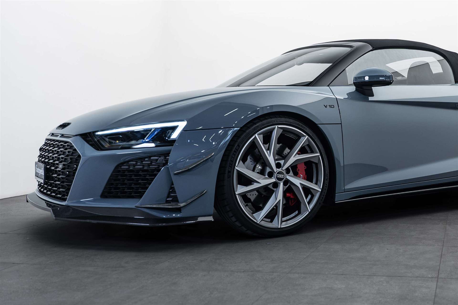 AUDI R8 Spyder 570PS S-Tronic Automat-image-3
