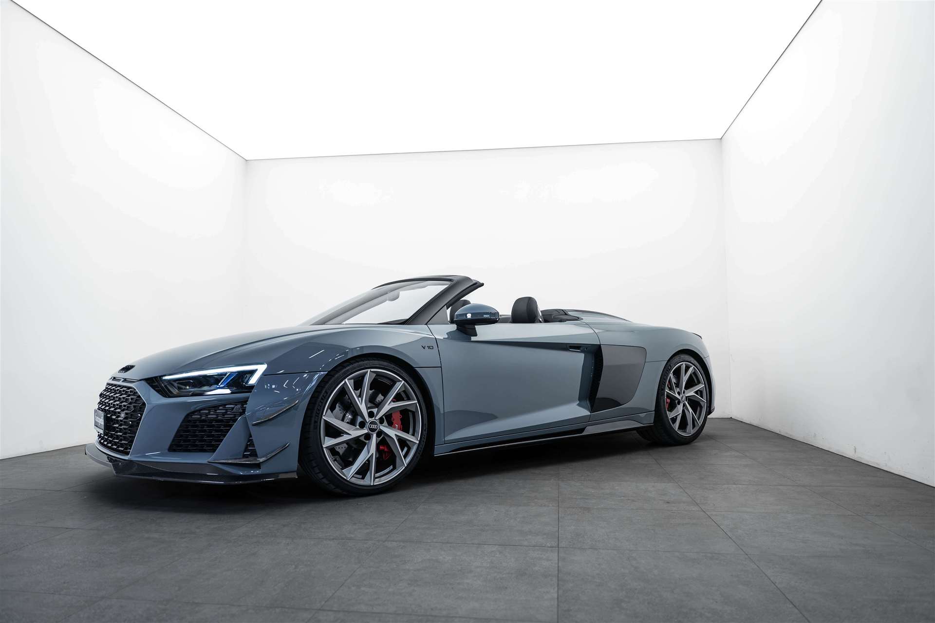 AUDI R8 Spyder 570PS S-Tronic Automat-image-1