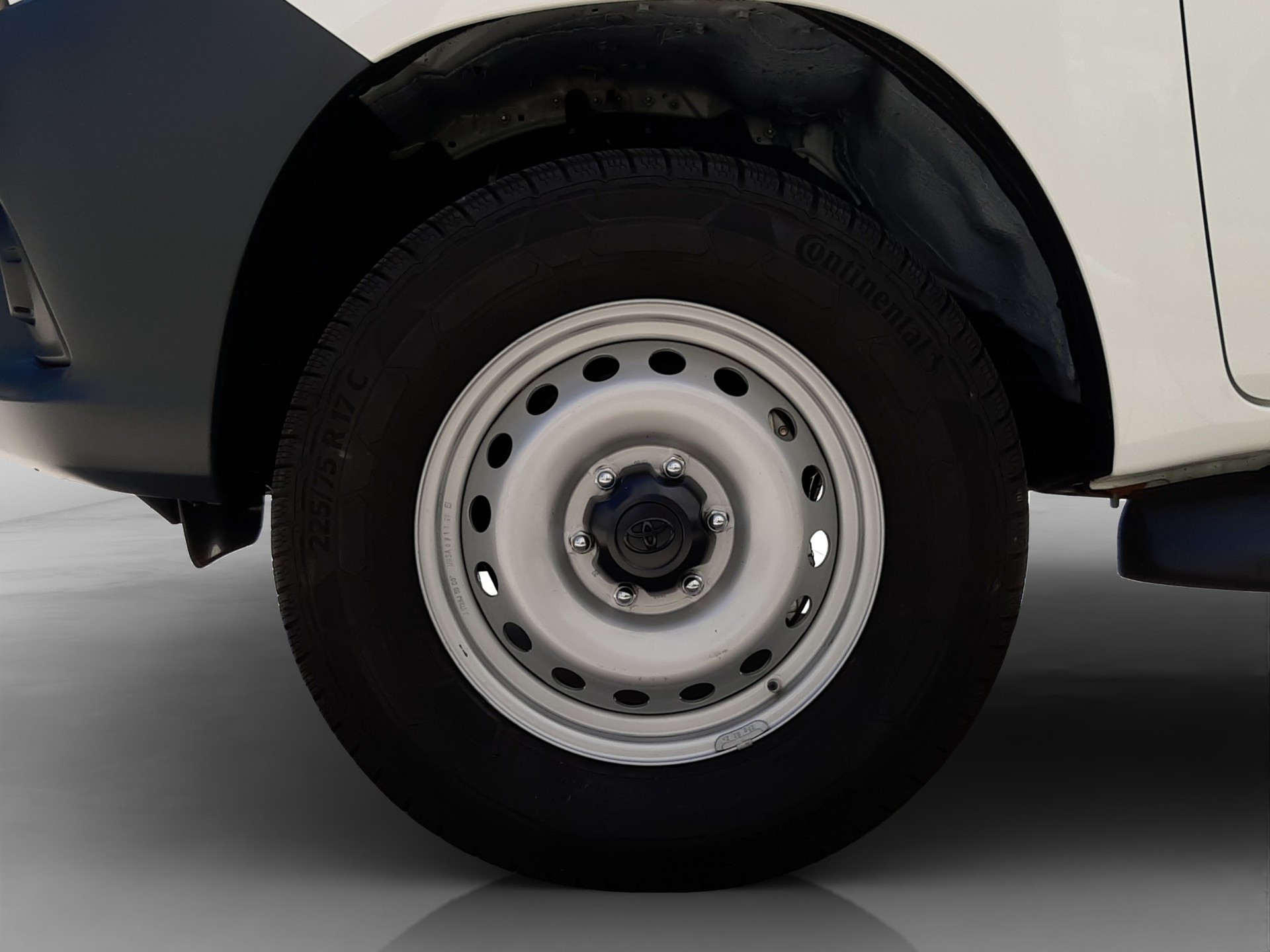 TOYOTA Hilux Single Cab.-Chassis 2.4 D-4D 150 Comfort-image-14