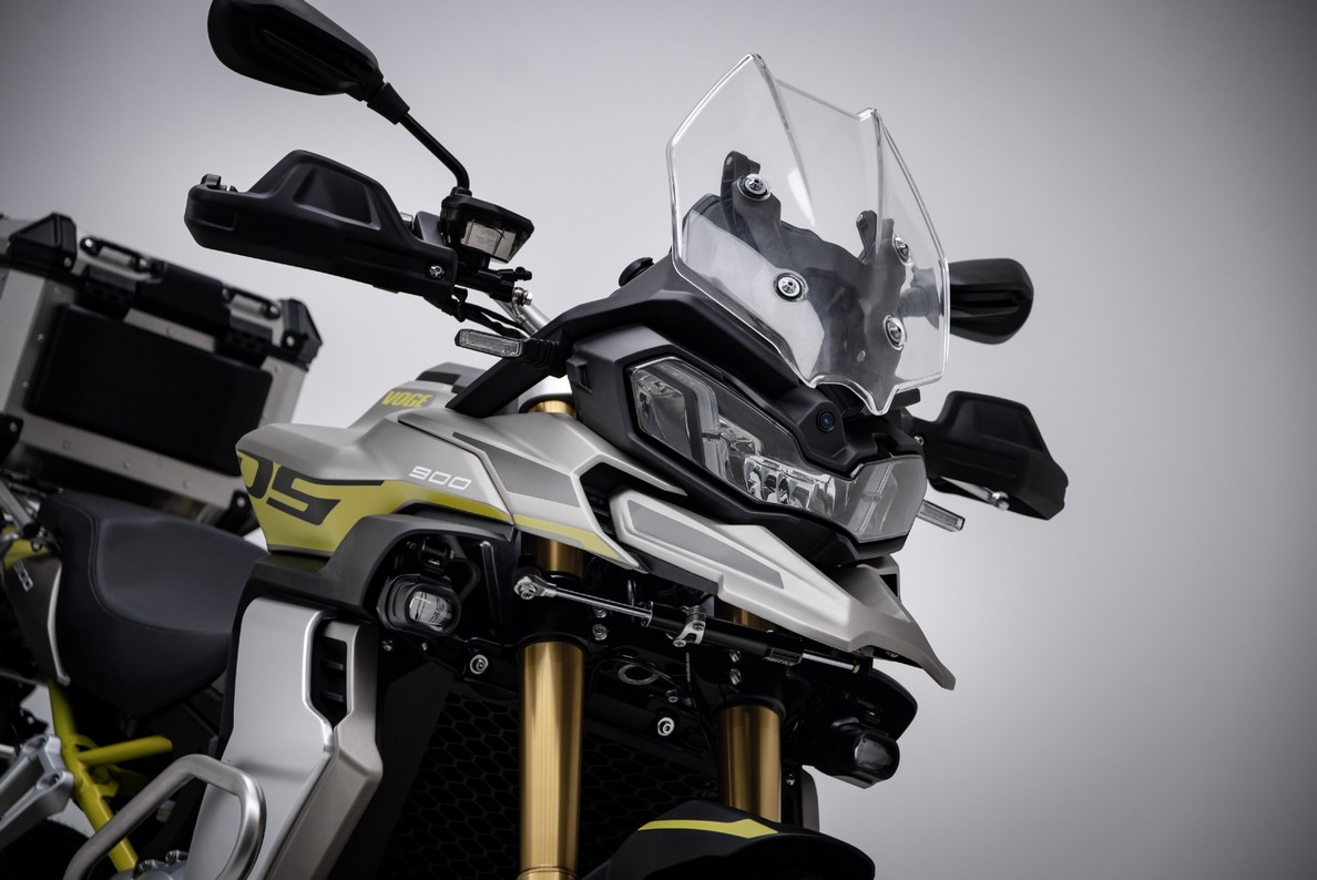 VOGE DS900X-showroom-element-3