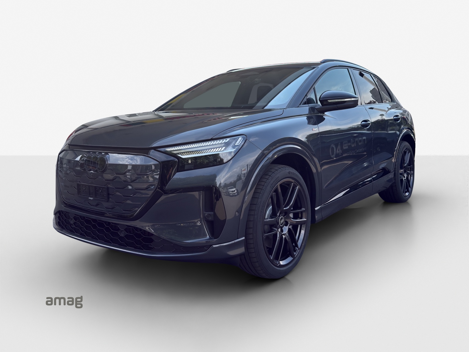 AUDI Q4 e-tron SUV quattro performance