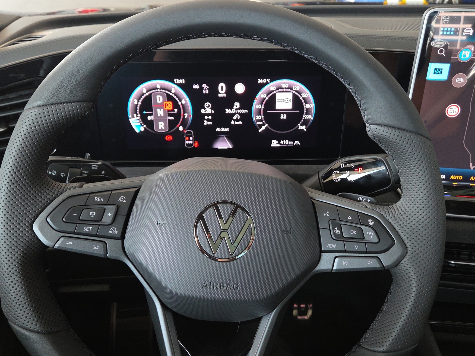 VW Tiguan 2.0 TSI DSG R-Line Plus 4Motion-image-12