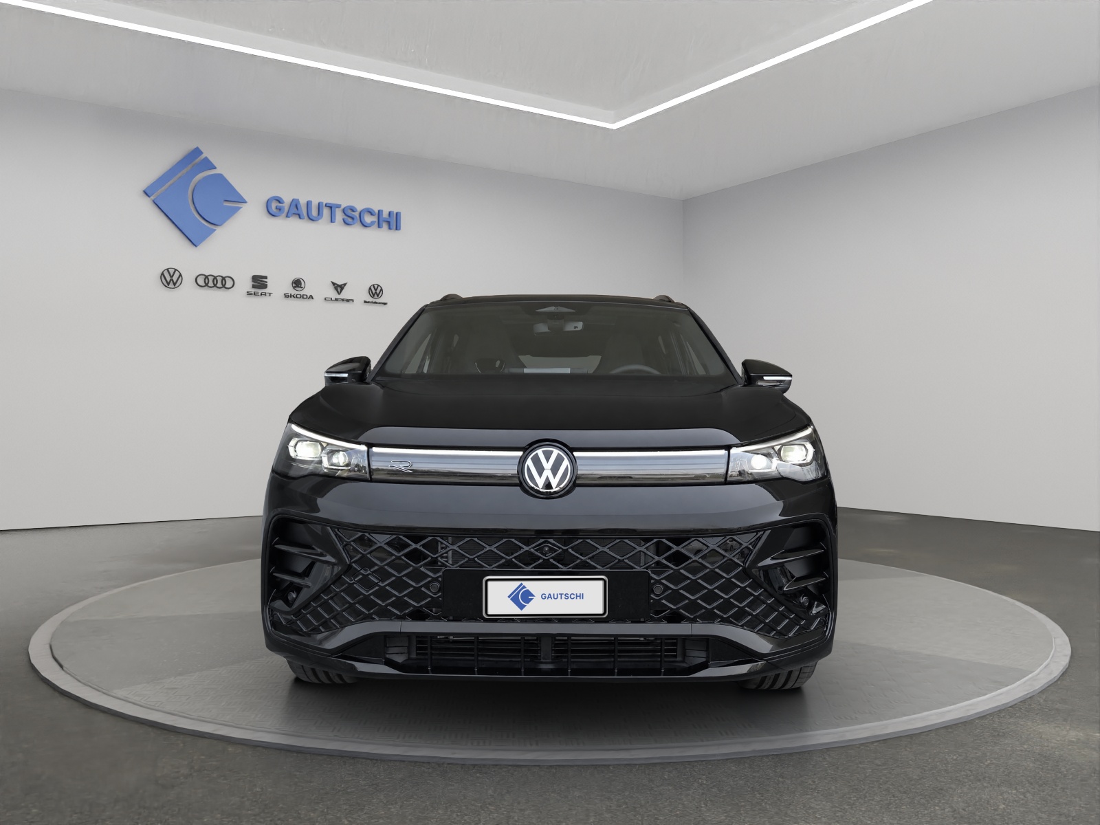 VW Tiguan 2.0 TSI DSG R-Line Plus 4Motion-image-4