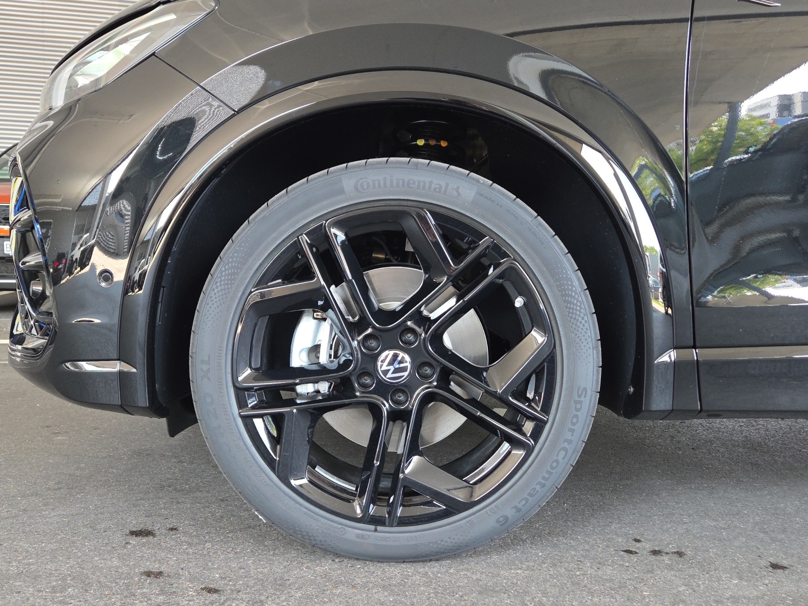 VW Tiguan 2.0 TSI DSG R-Line Plus 4Motion-image-9