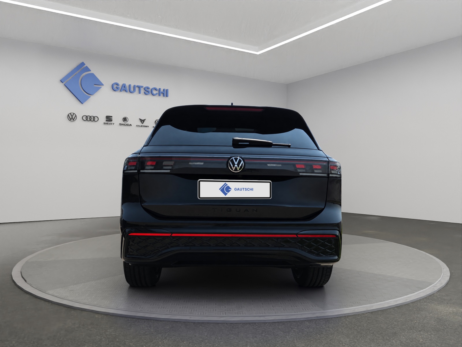 VW Tiguan 2.0 TSI DSG R-Line Plus 4Motion-image-3