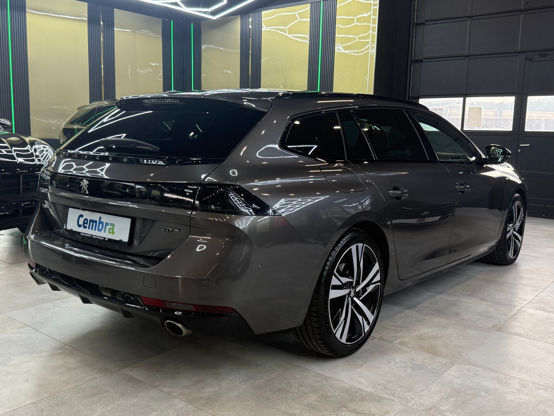 PEUGEOT 508 SW 1.6 Pure Tech GT EAT8-image-4