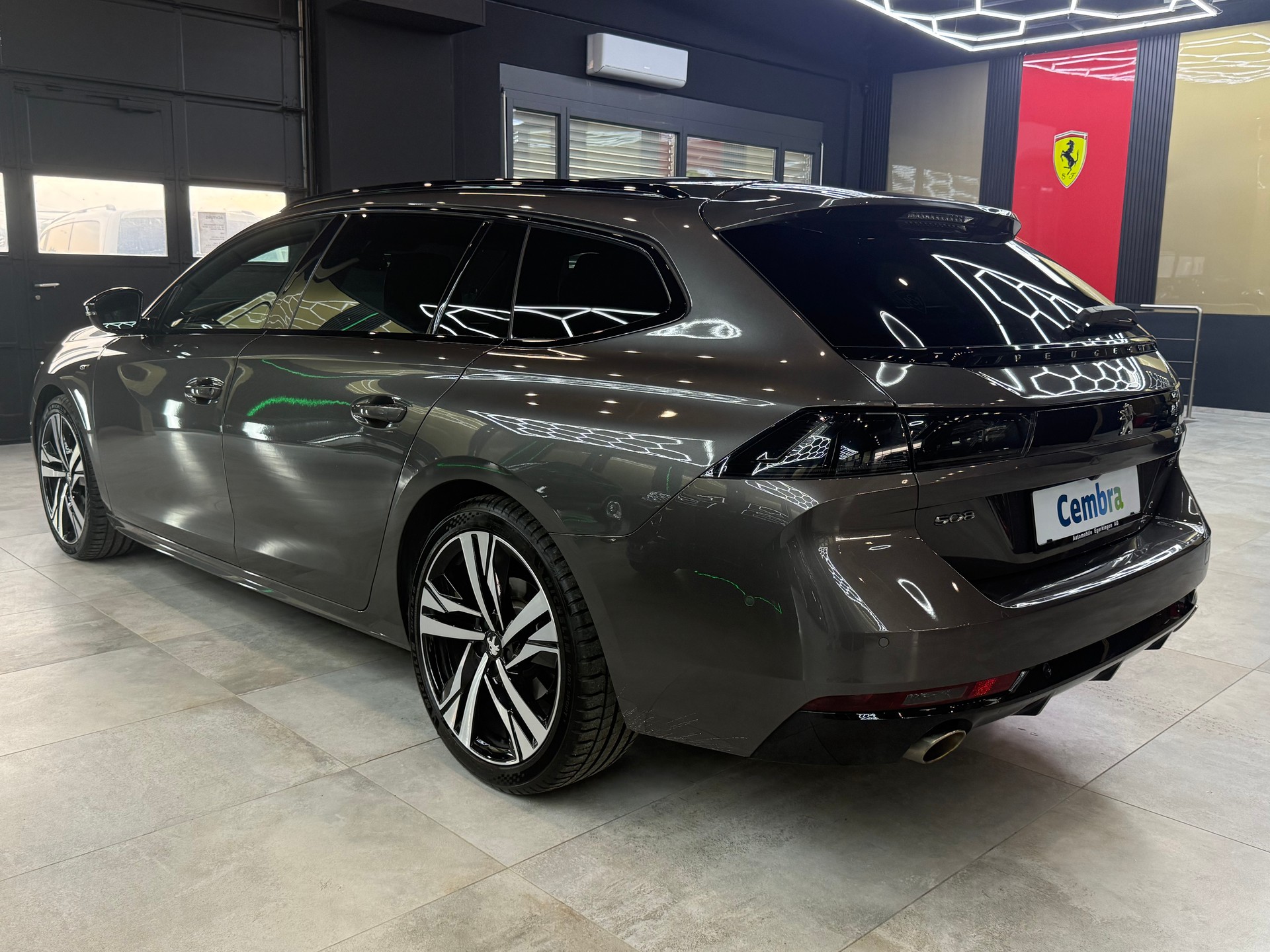 PEUGEOT 508 SW 1.6 Pure Tech GT EAT8-image-6