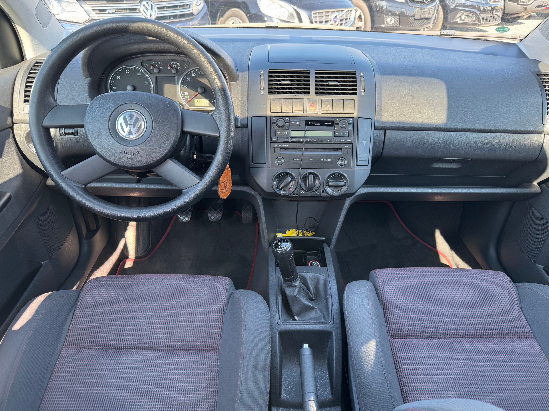 VW Polo 1.4 16V Highline-image-7