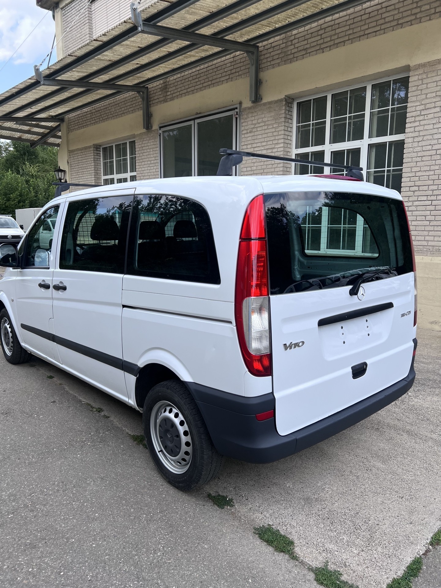 MERCEDES-BENZ Vito 111 CDI-image-1