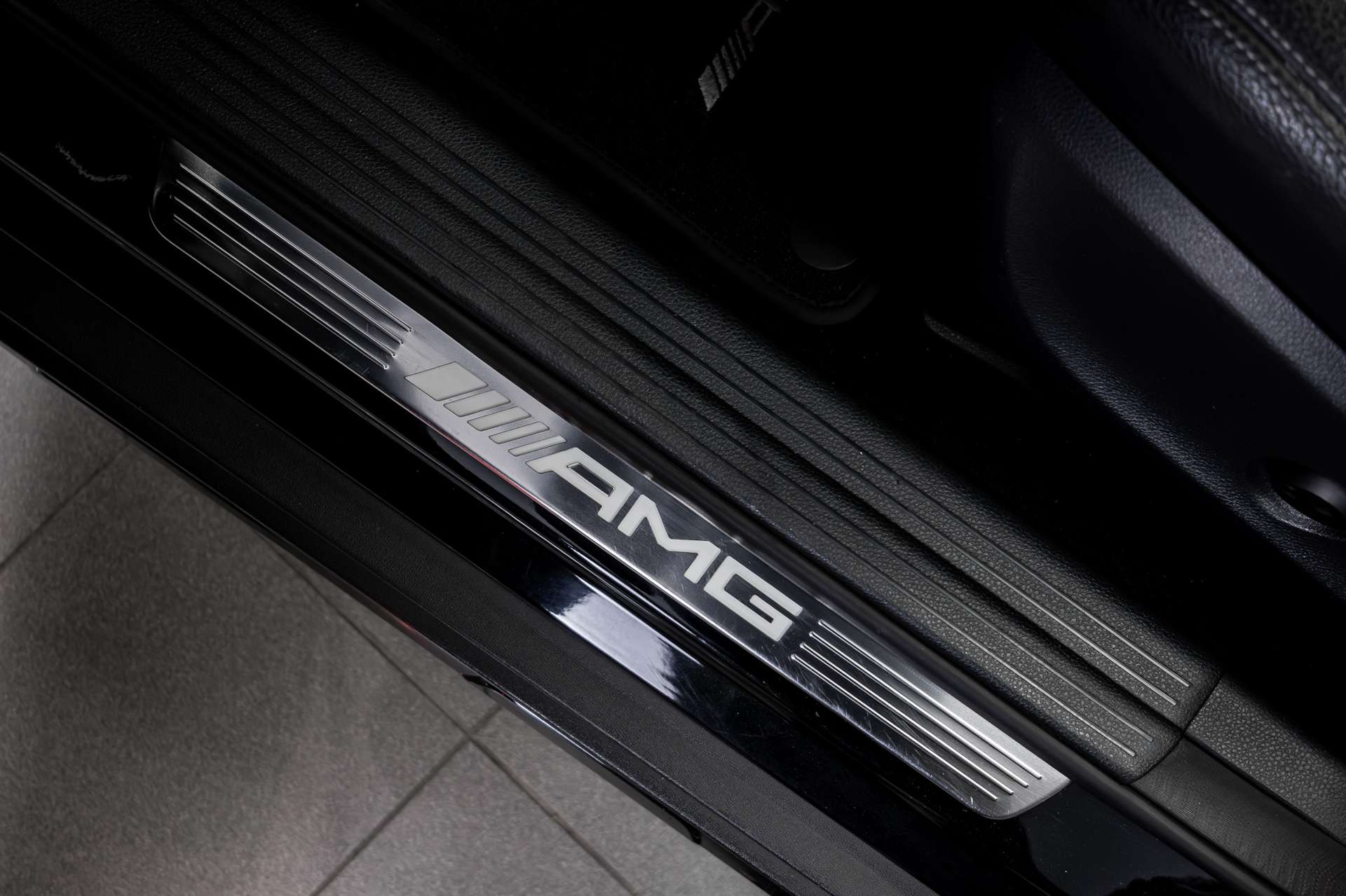 MERCEDES-BENZ GLA 45 AMG 4Matic 7G-DCT-image-12