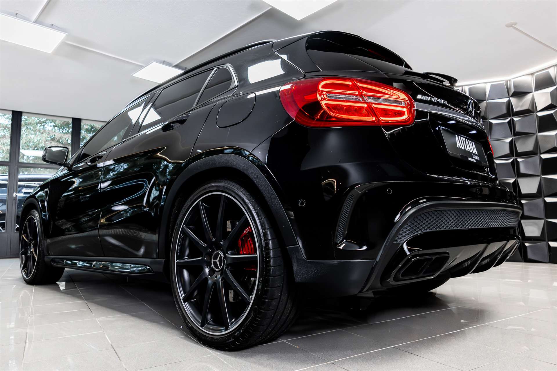 MERCEDES-BENZ GLA 45 AMG 4Matic 7G-DCT-image-30