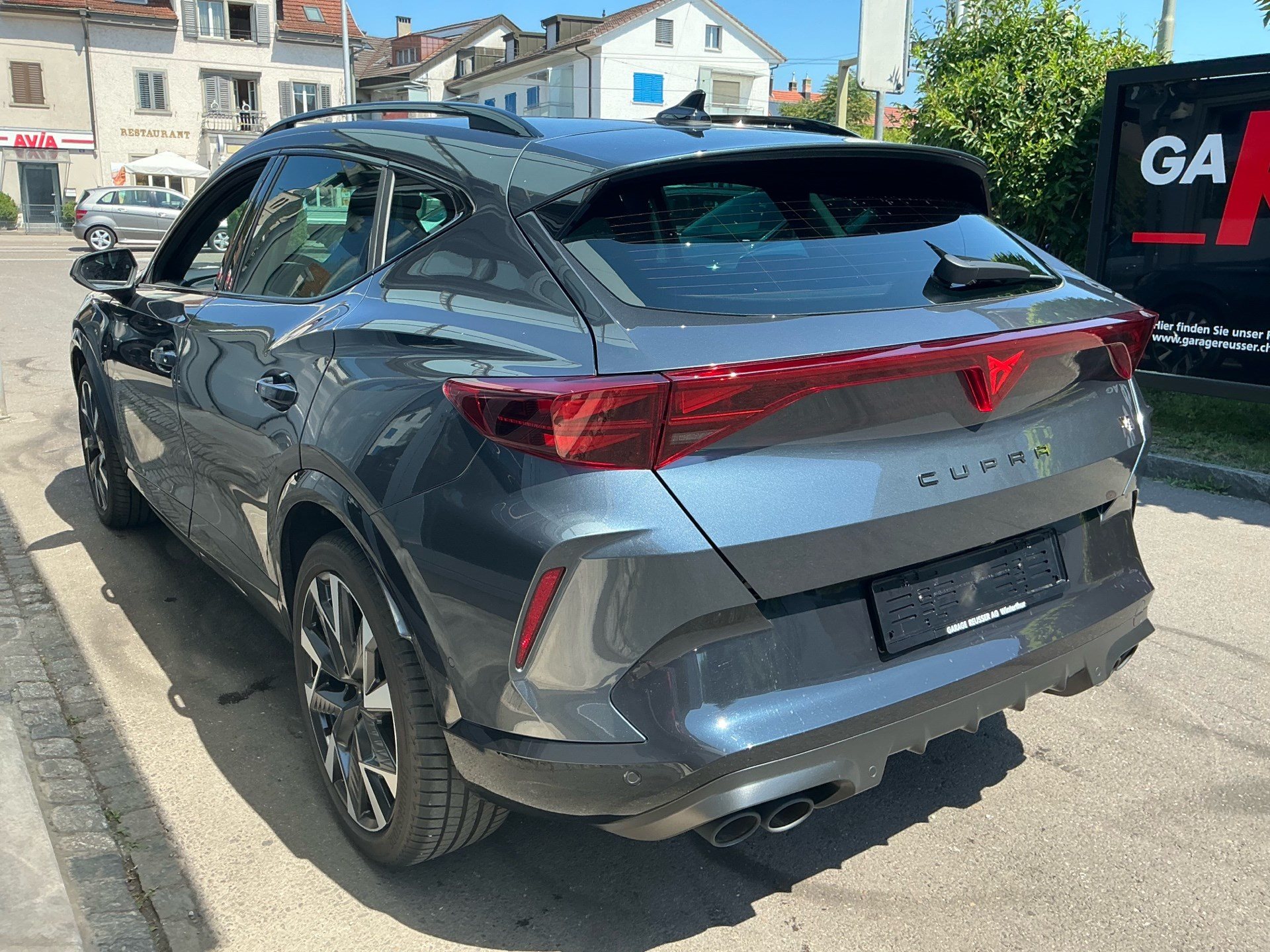 CUPRA Formentor VZ 2.0 TSI 333 PS 4Drive-image-5