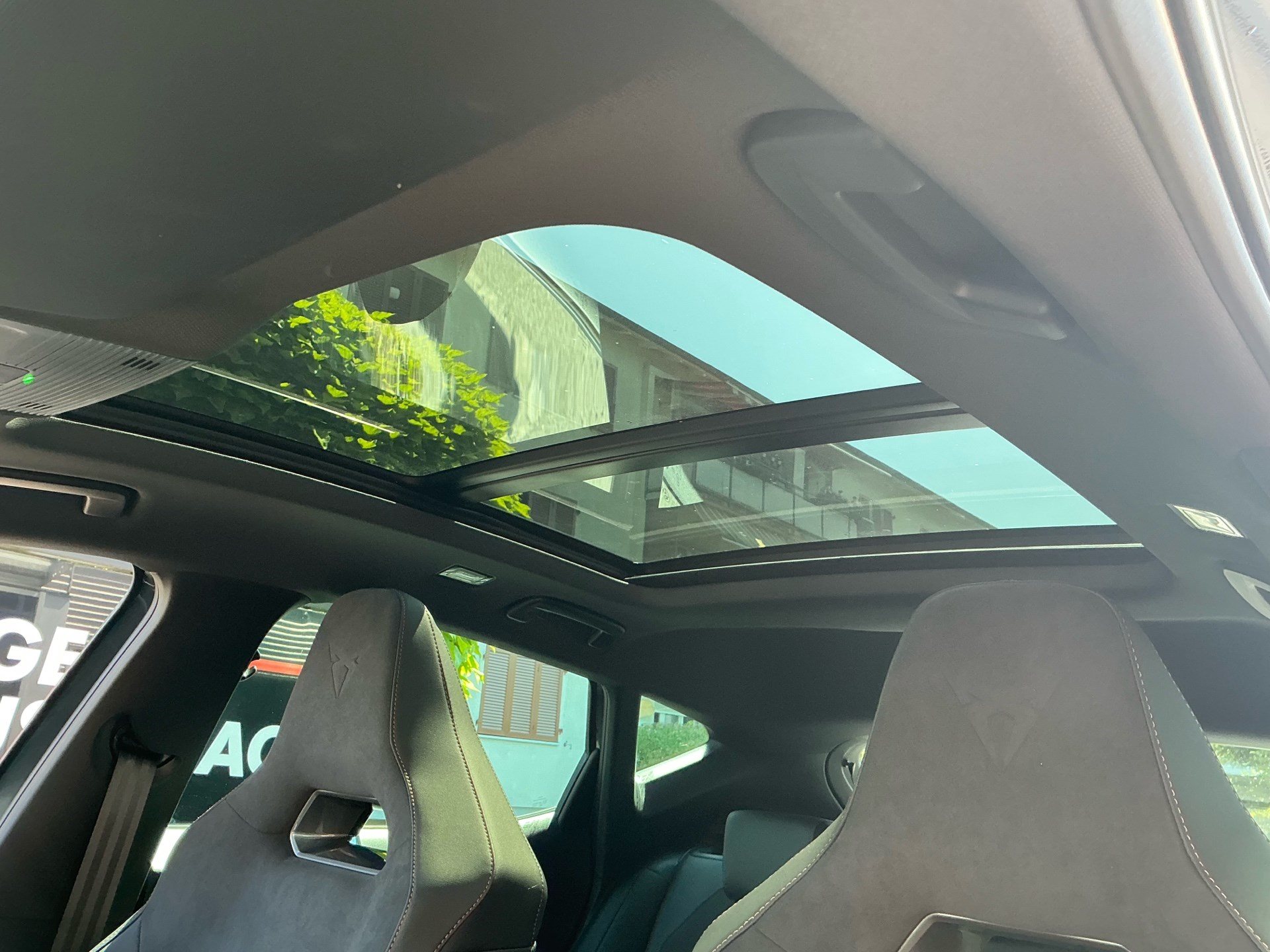 CUPRA Formentor VZ 2.0 TSI 333 PS 4Drive-image-8