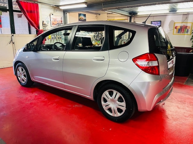 HONDA Jazz 1.2i Trend Idle Stop-image-8