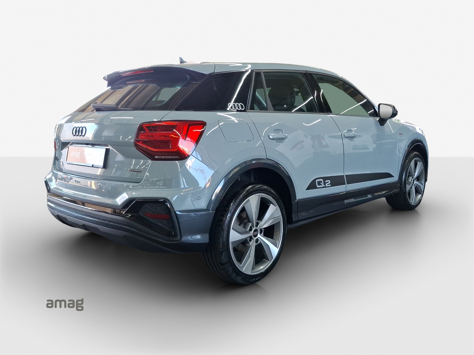 AUDI Q2 40 TFSI S line Attraction quattro S-tronic-image-4
