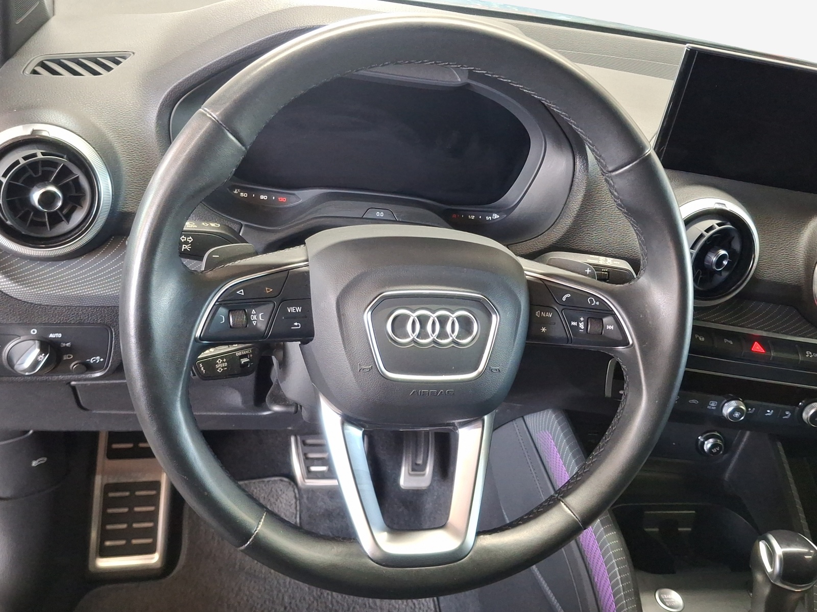 AUDI Q2 40 TFSI S line Attraction quattro S-tronic-image-9
