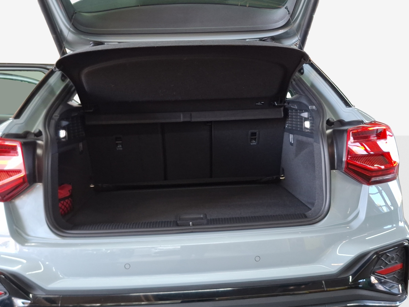 AUDI Q2 40 TFSI S line Attraction quattro S-tronic-image-12