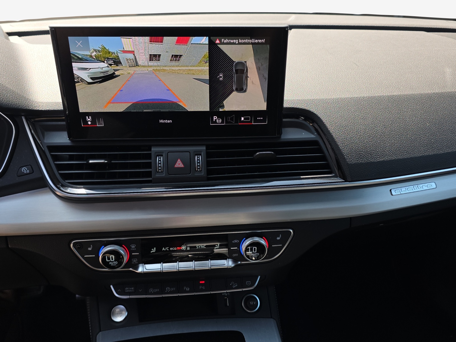 AUDI Q5 Sportback 40 TDI Blackedition quattro S-tronic-image-10