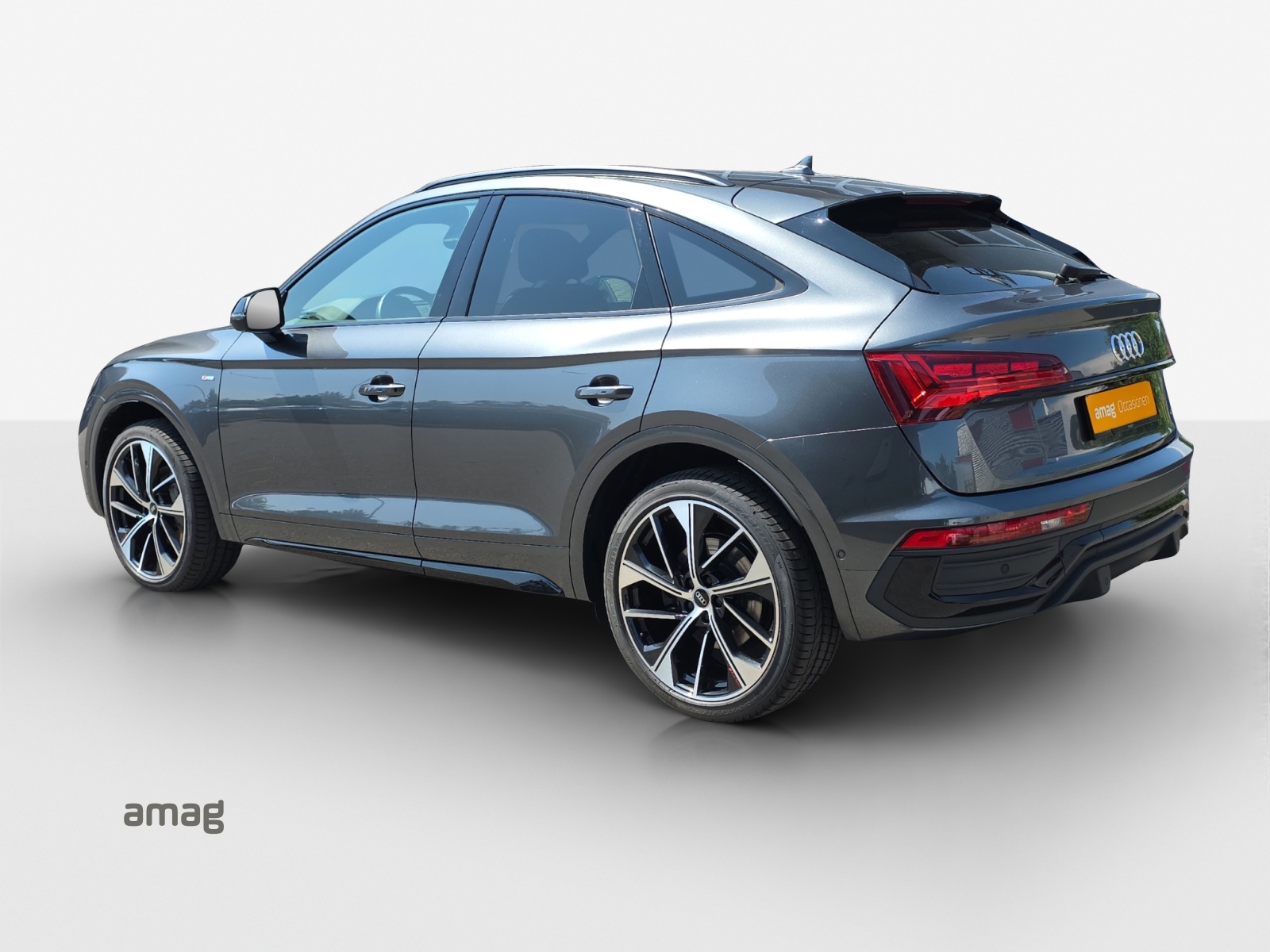 AUDI Q5 Sportback 40 TDI Blackedition quattro S-tronic-showroom-element-2
