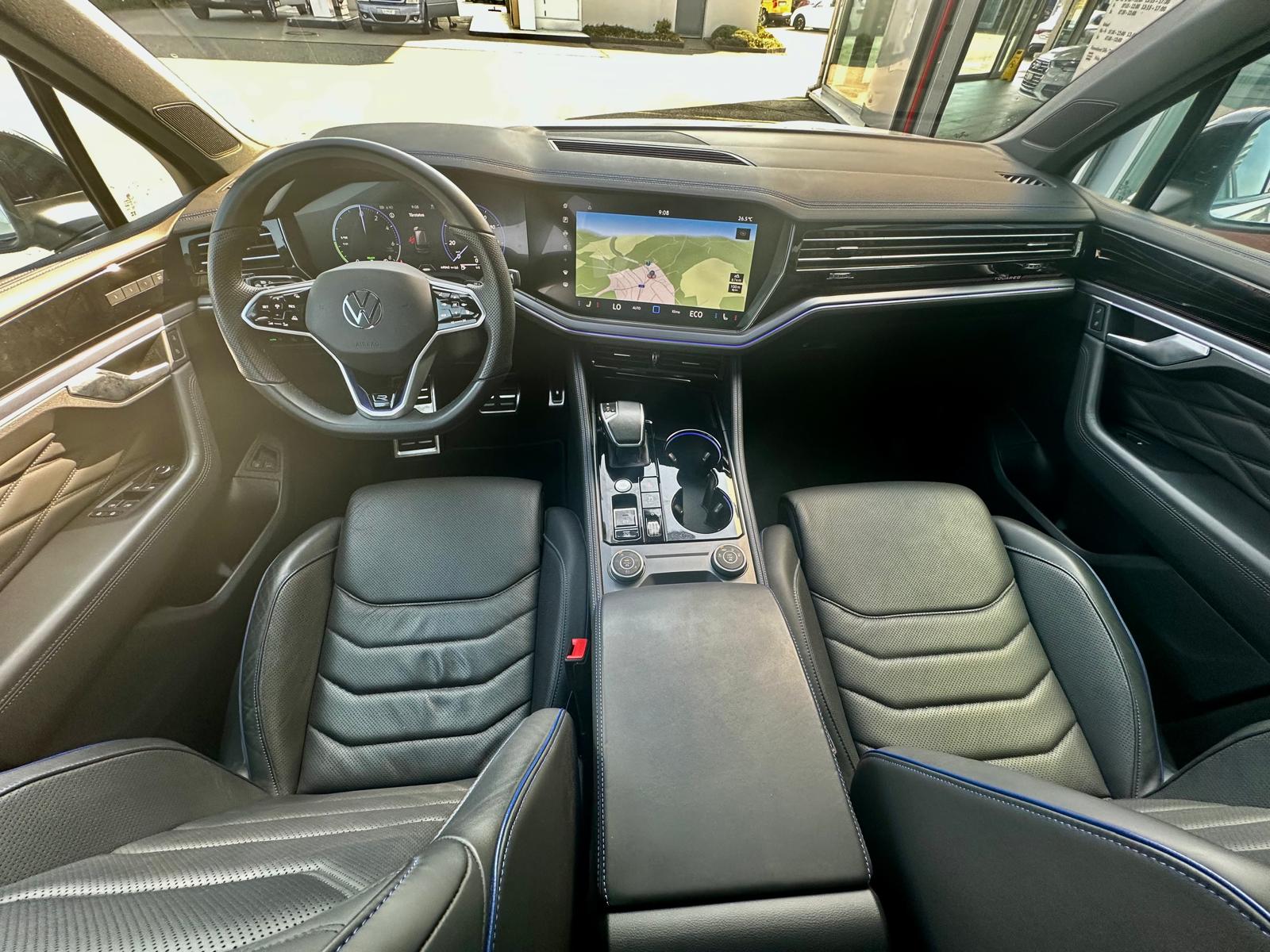 VW Touareg 3.0 TSI eHybrid R Tiptronic-image-21