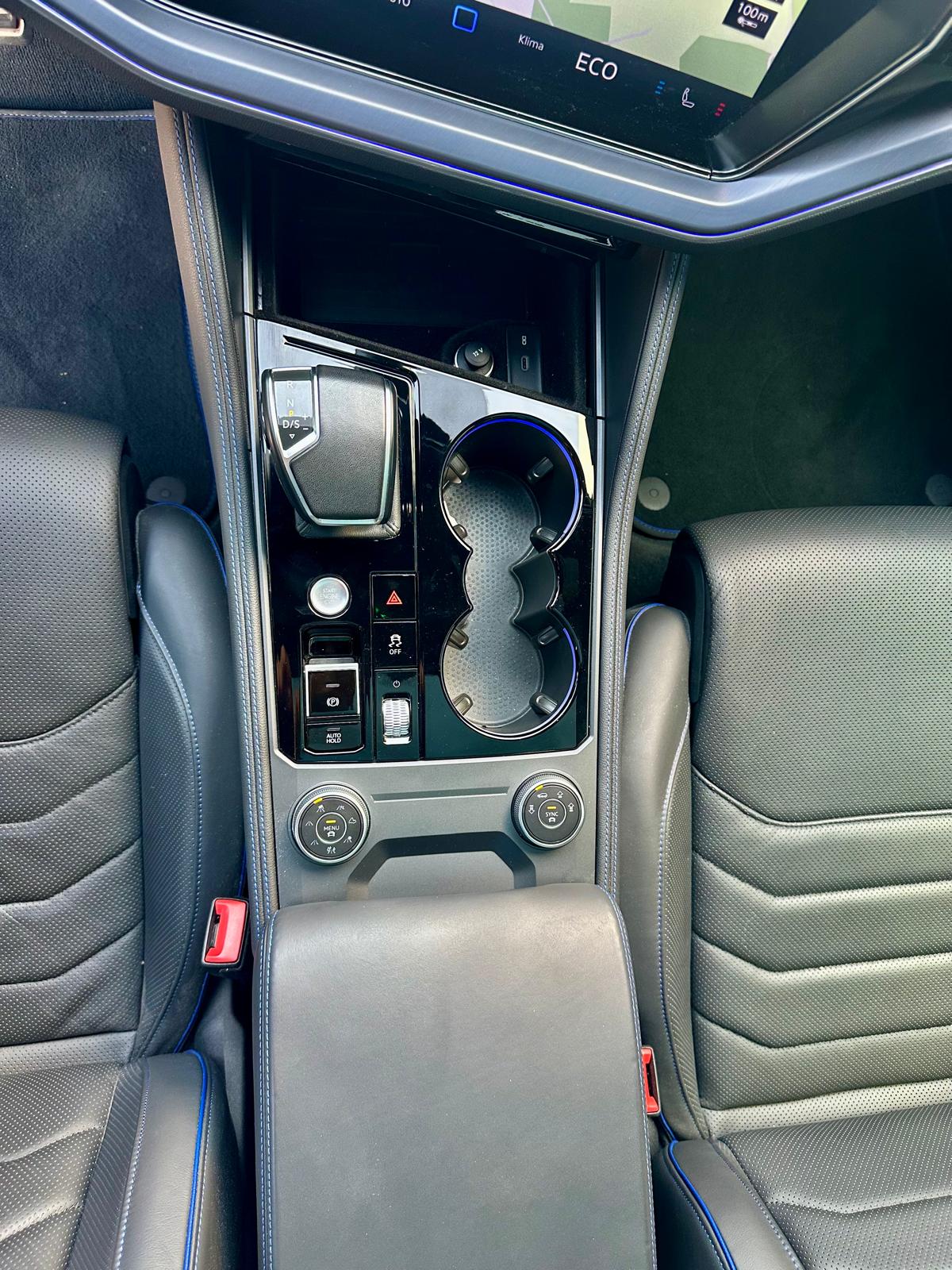 VW Touareg 3.0 TSI eHybrid R Tiptronic-image-20