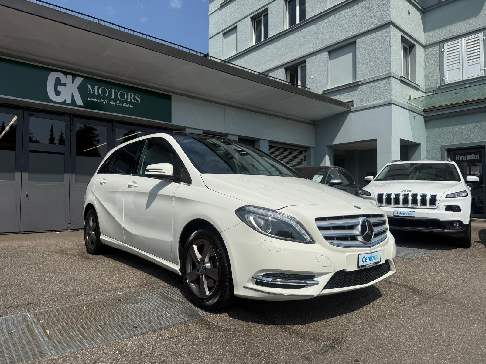 MERCEDES-BENZ B 220 4Matic 7G-DCT-image-6