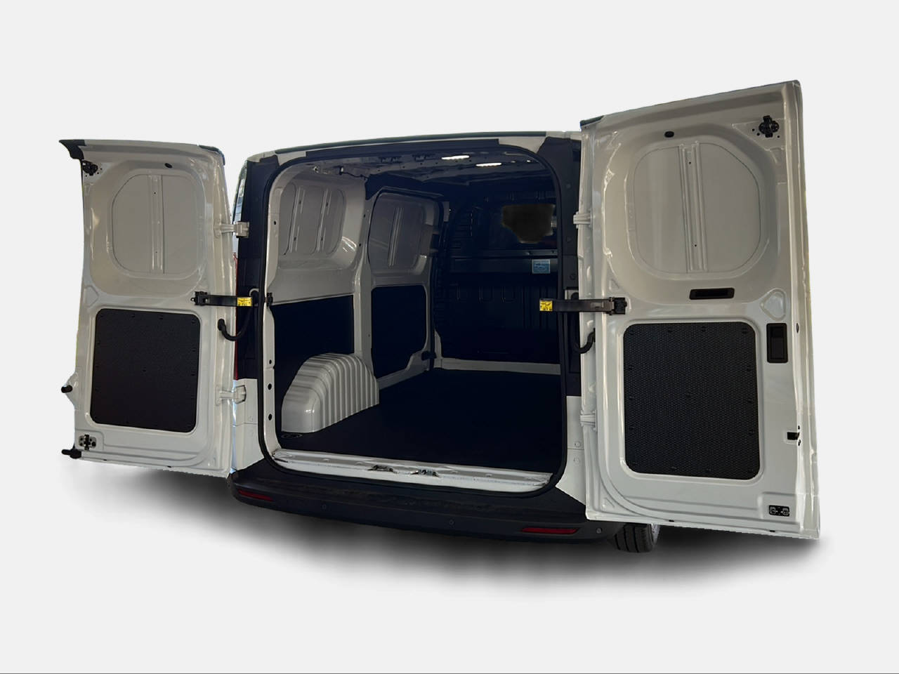 MAXUS Deliver 7 Kaw. L1H1 2.0 TD Base-image-12